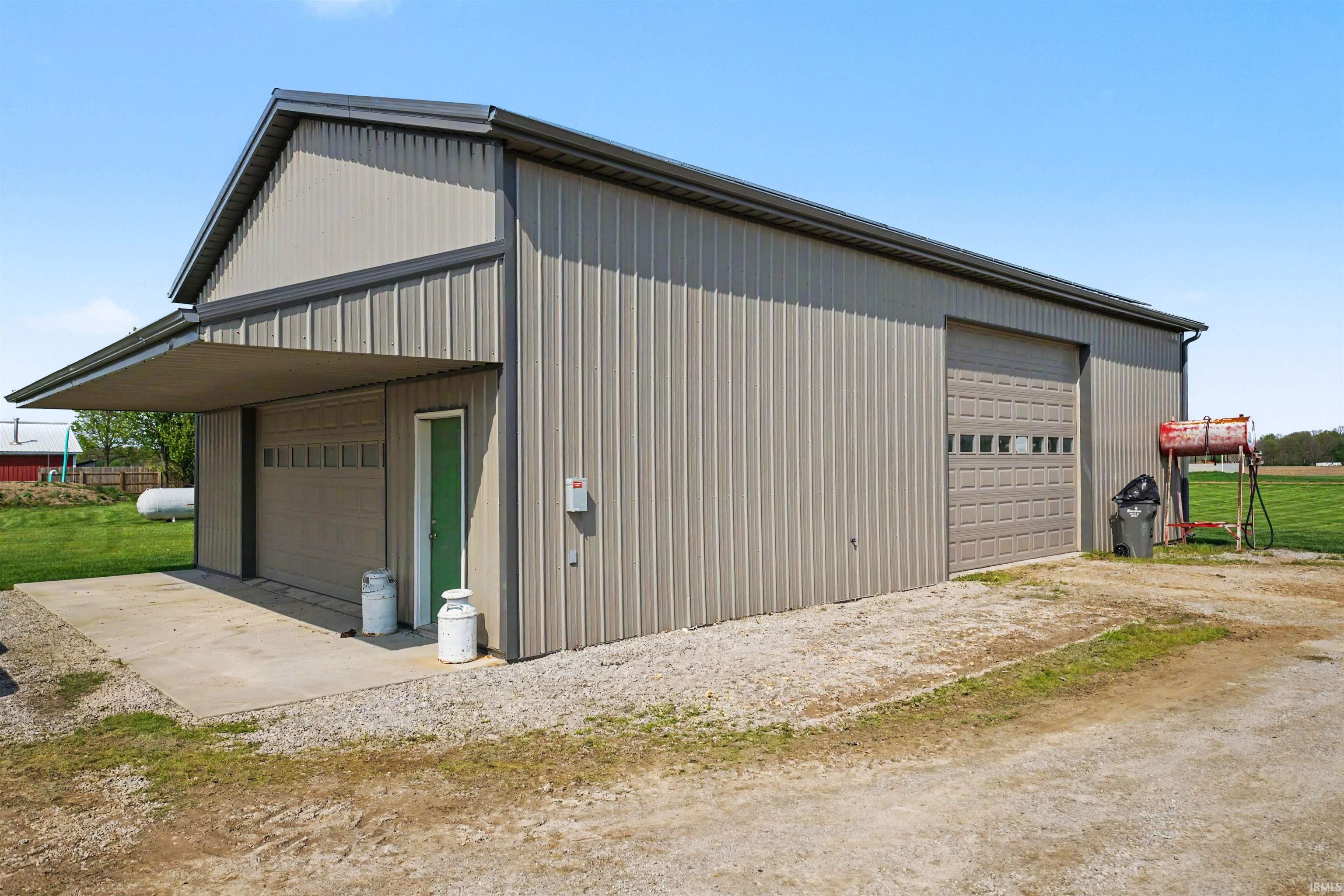 Barn with drive through 14' doors