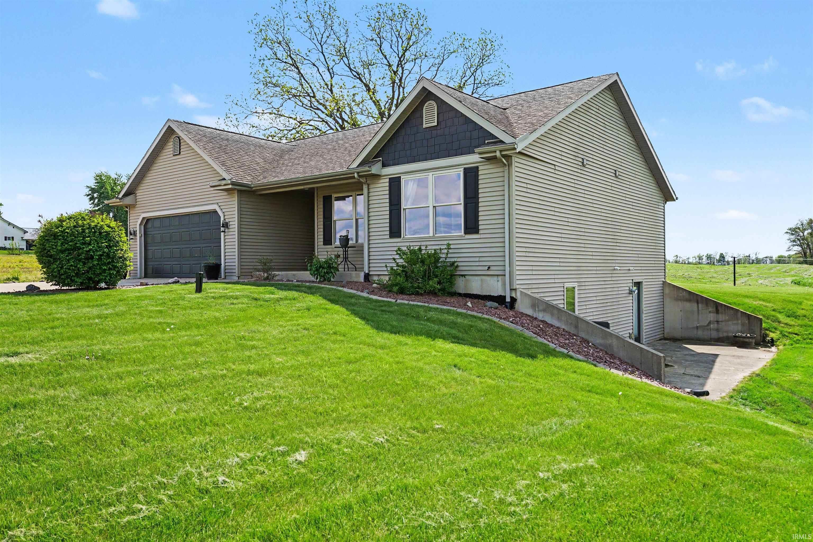Contemporary ranch-style house on 9.24 acres