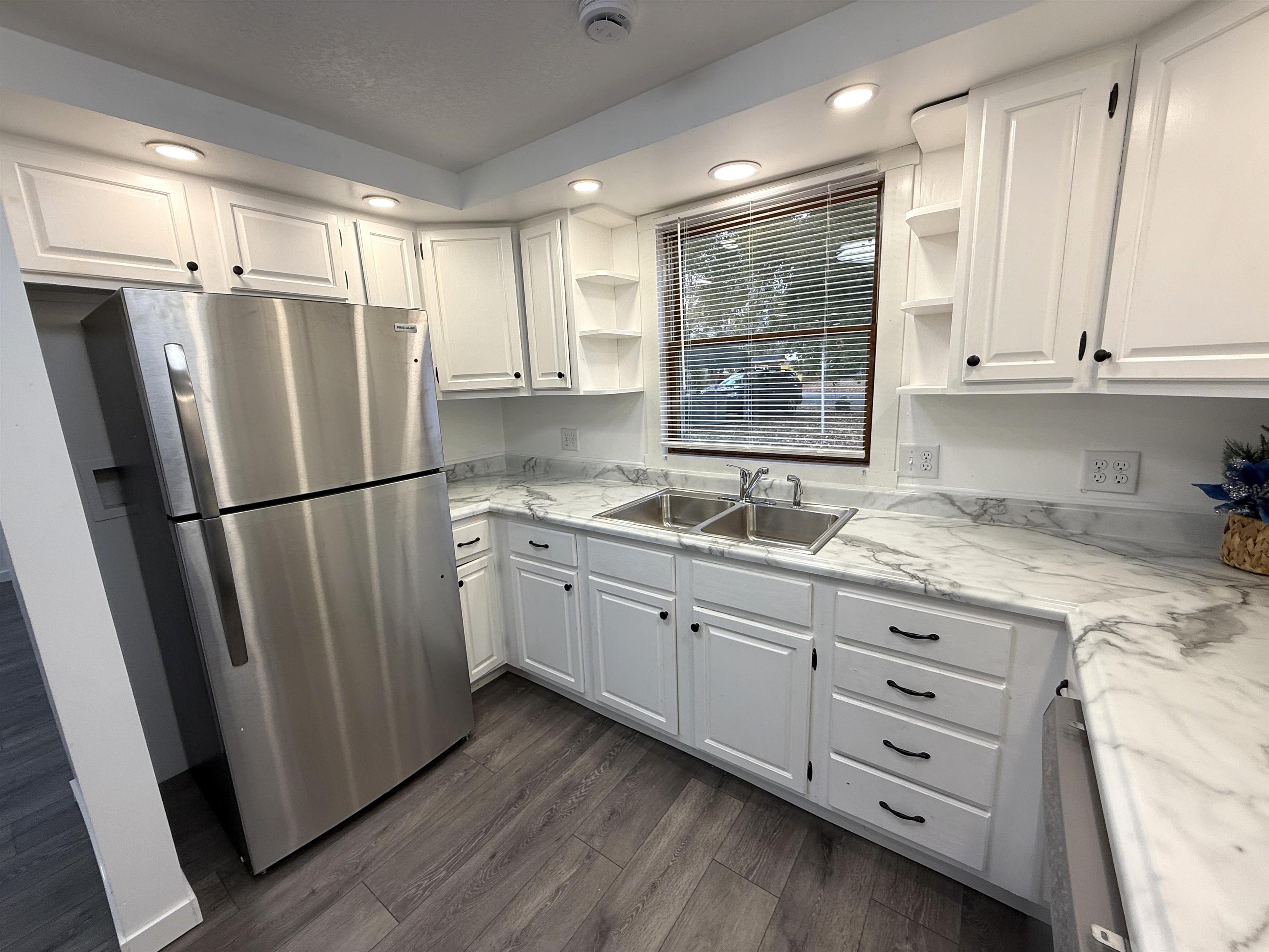 Photo 10 of 5709 Remington Drive