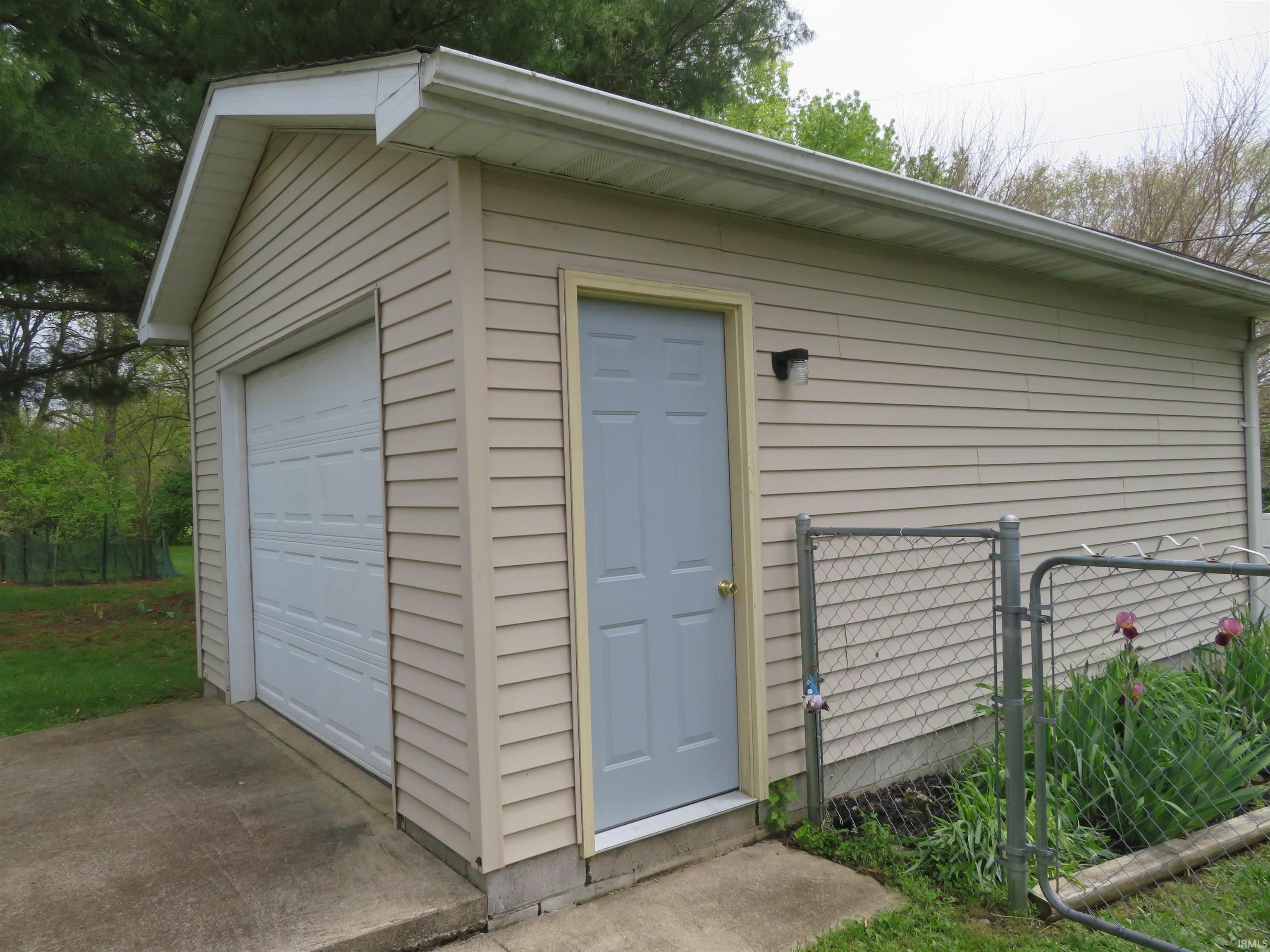 Property Photo 30