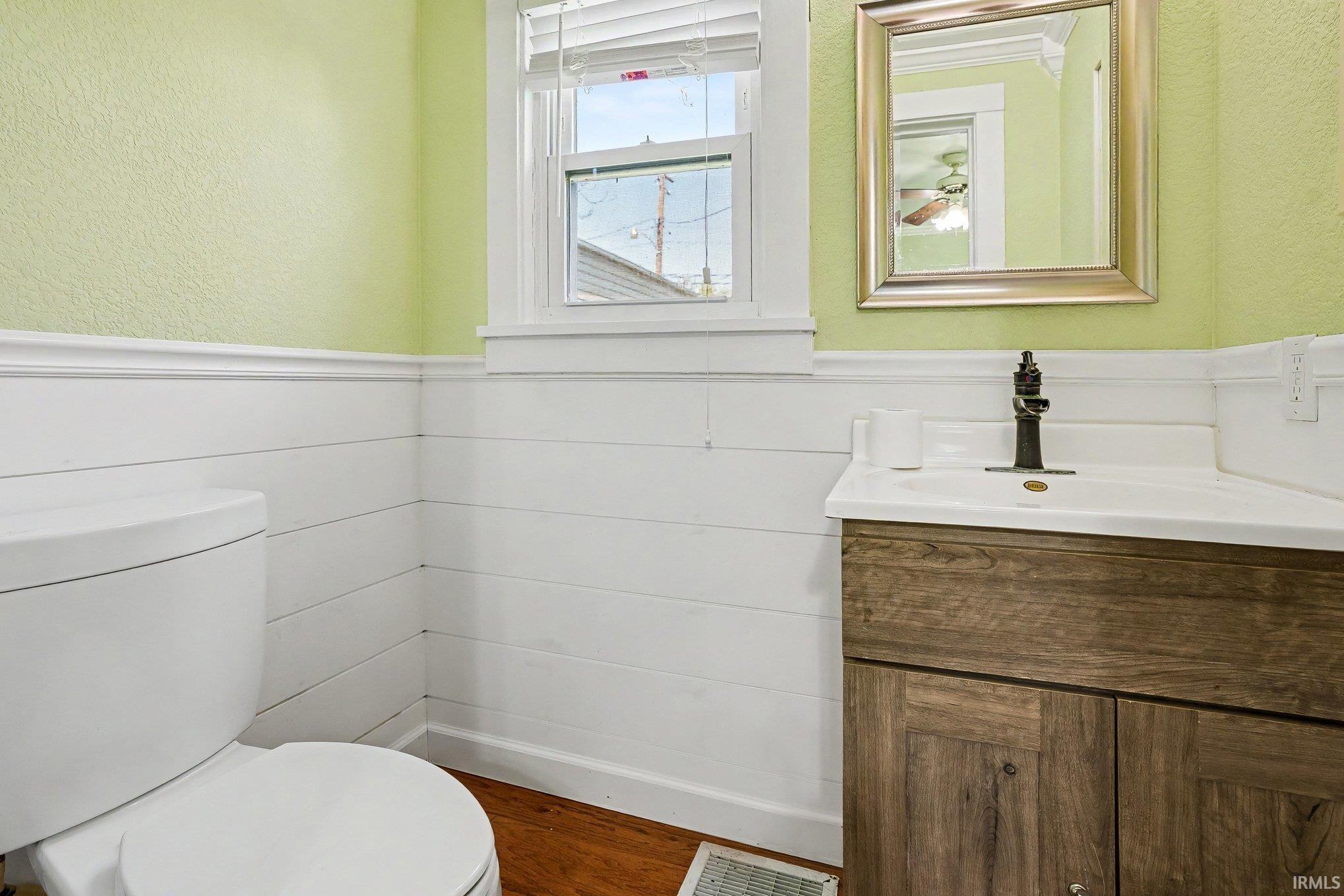 Photo 7 of 1212 W Lexington Avenue