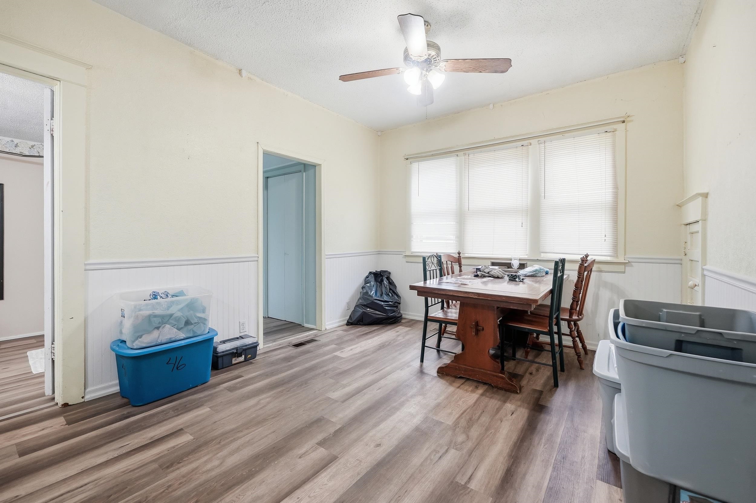 Photo 8 of 127 N Kinney