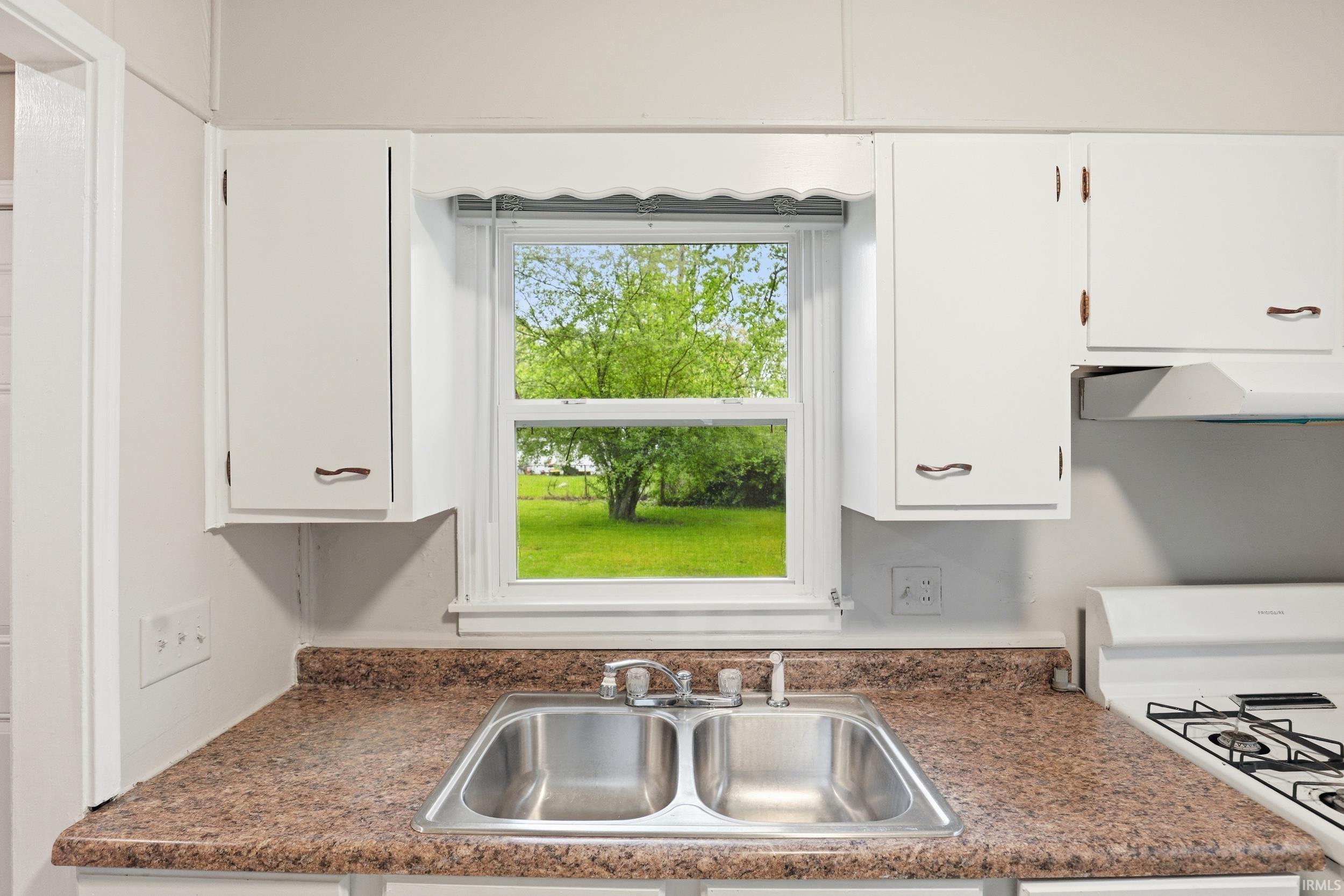Photo 10 of 4501 standish Drive