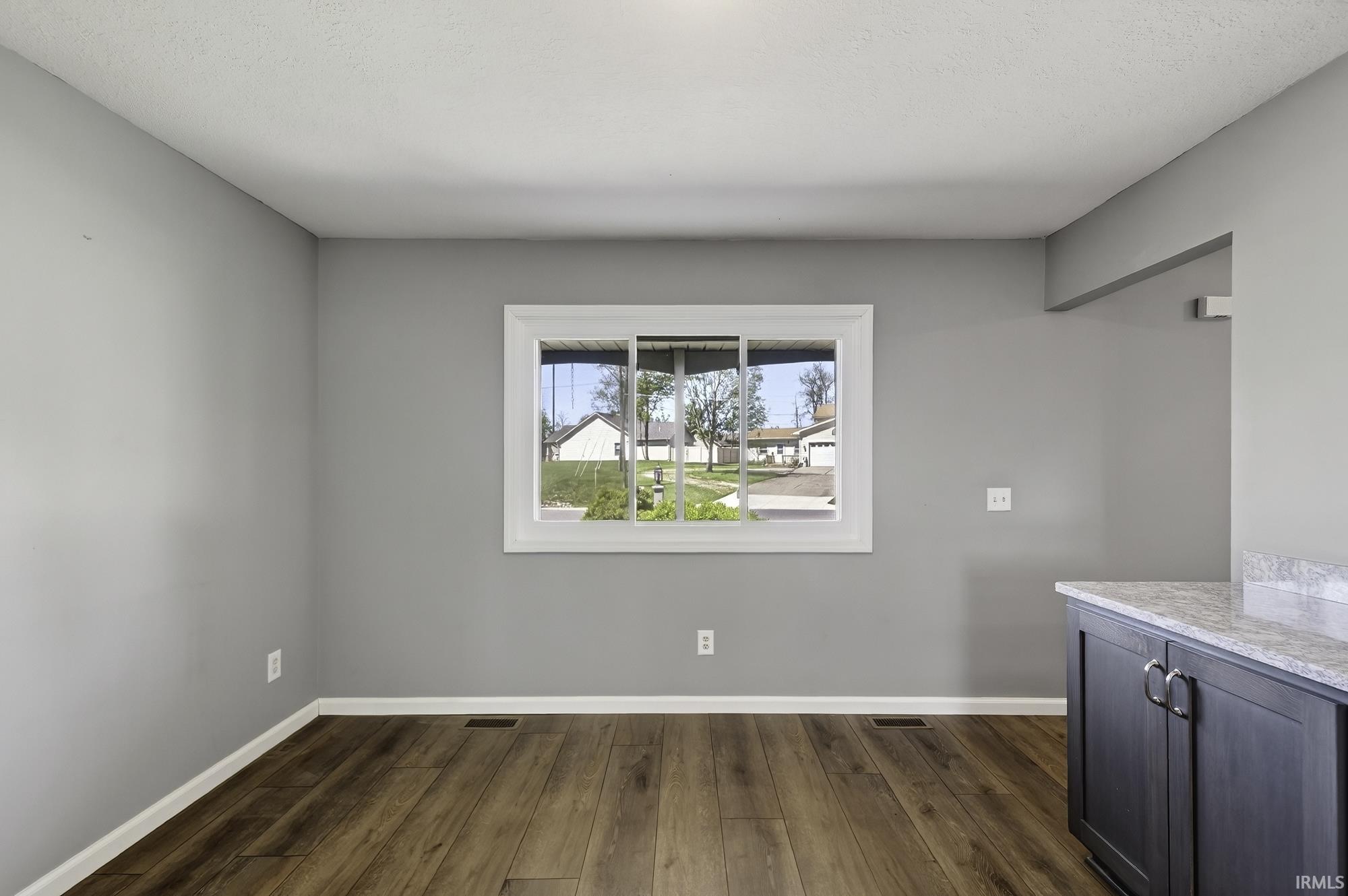 Photo 5 of 1003 Woodcreek Drive