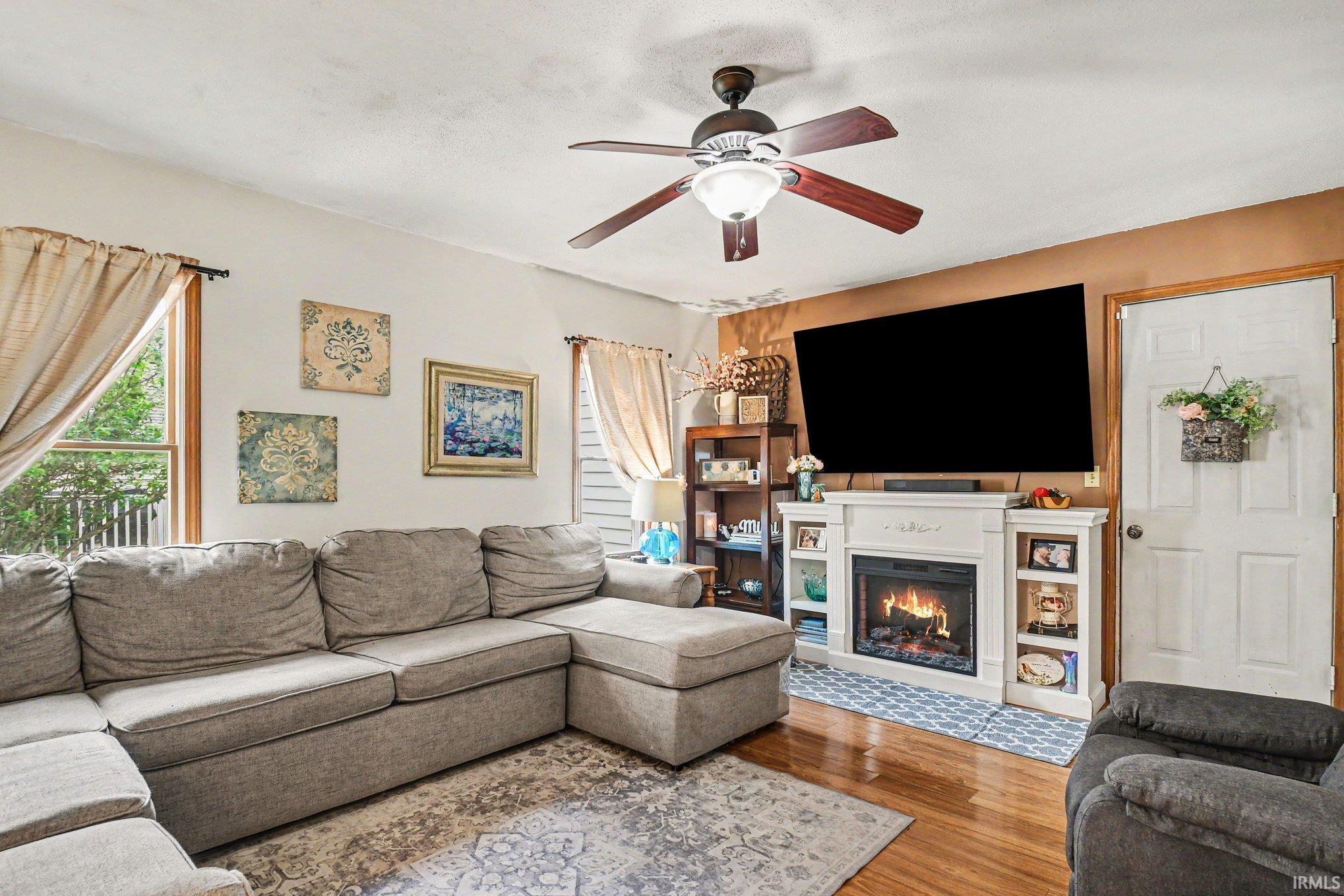 Photo 6 of 211 N Franklin Street