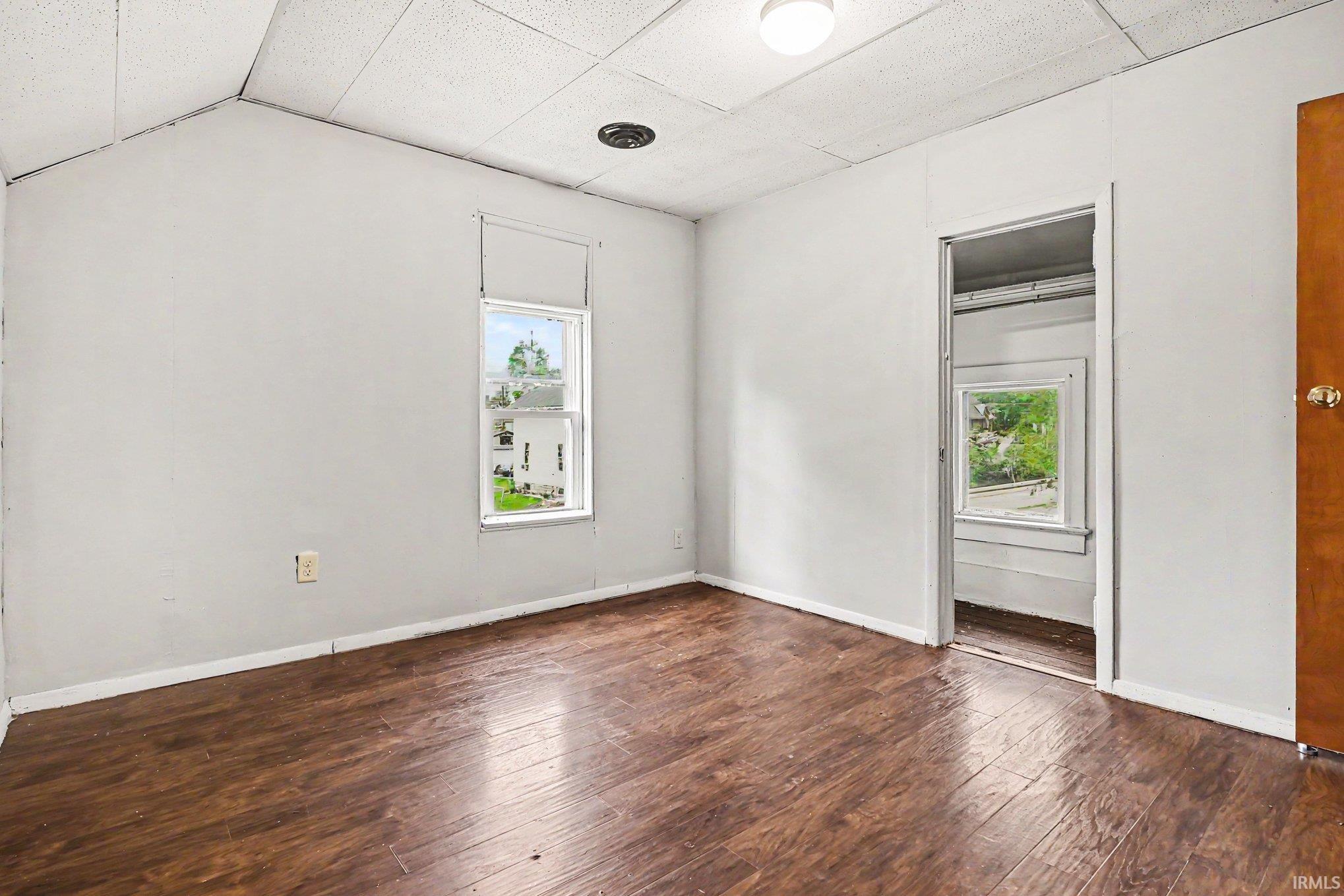 Photo 11 of 456 E Walnut Street