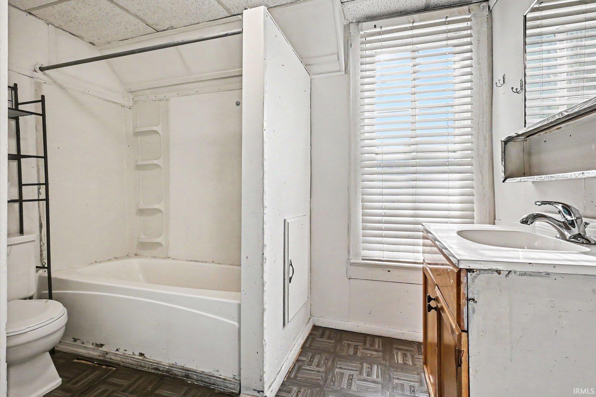 Photo 12 of 456 E Walnut Street