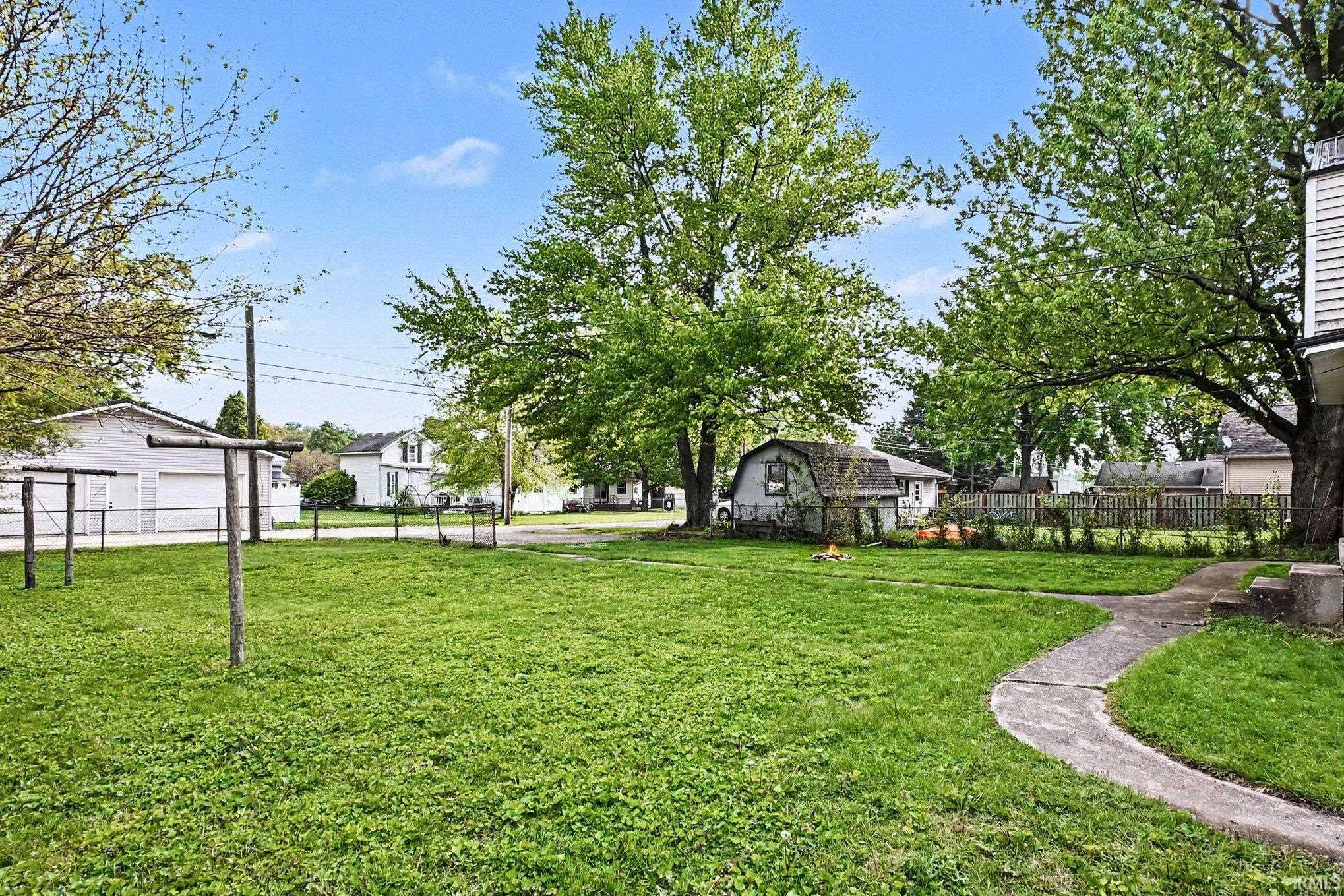 Photo 24 of 456 E Walnut Street