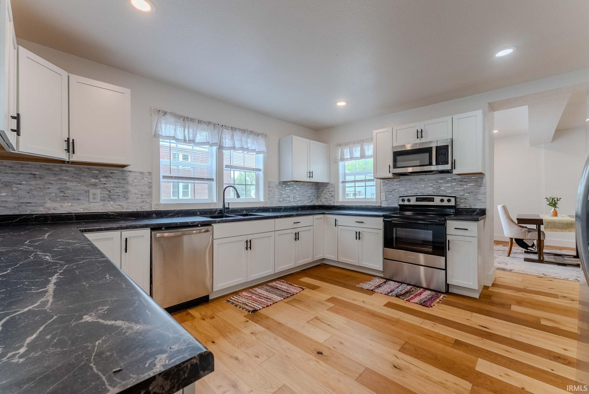 Photo 12 of 425 N Huntington Street