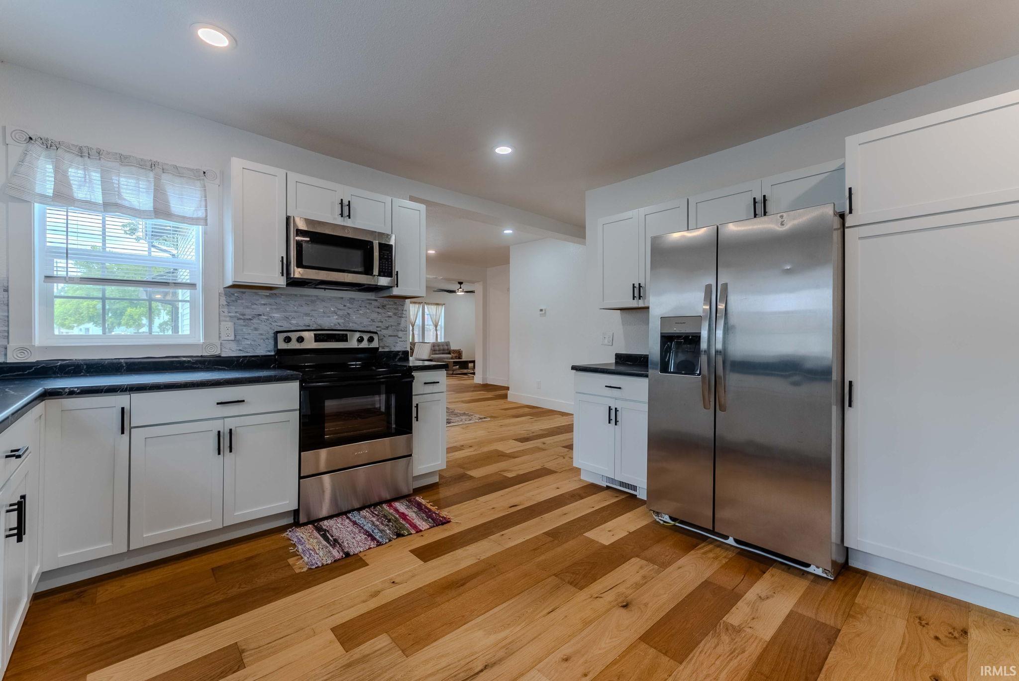 Photo 13 of 425 N Huntington Street