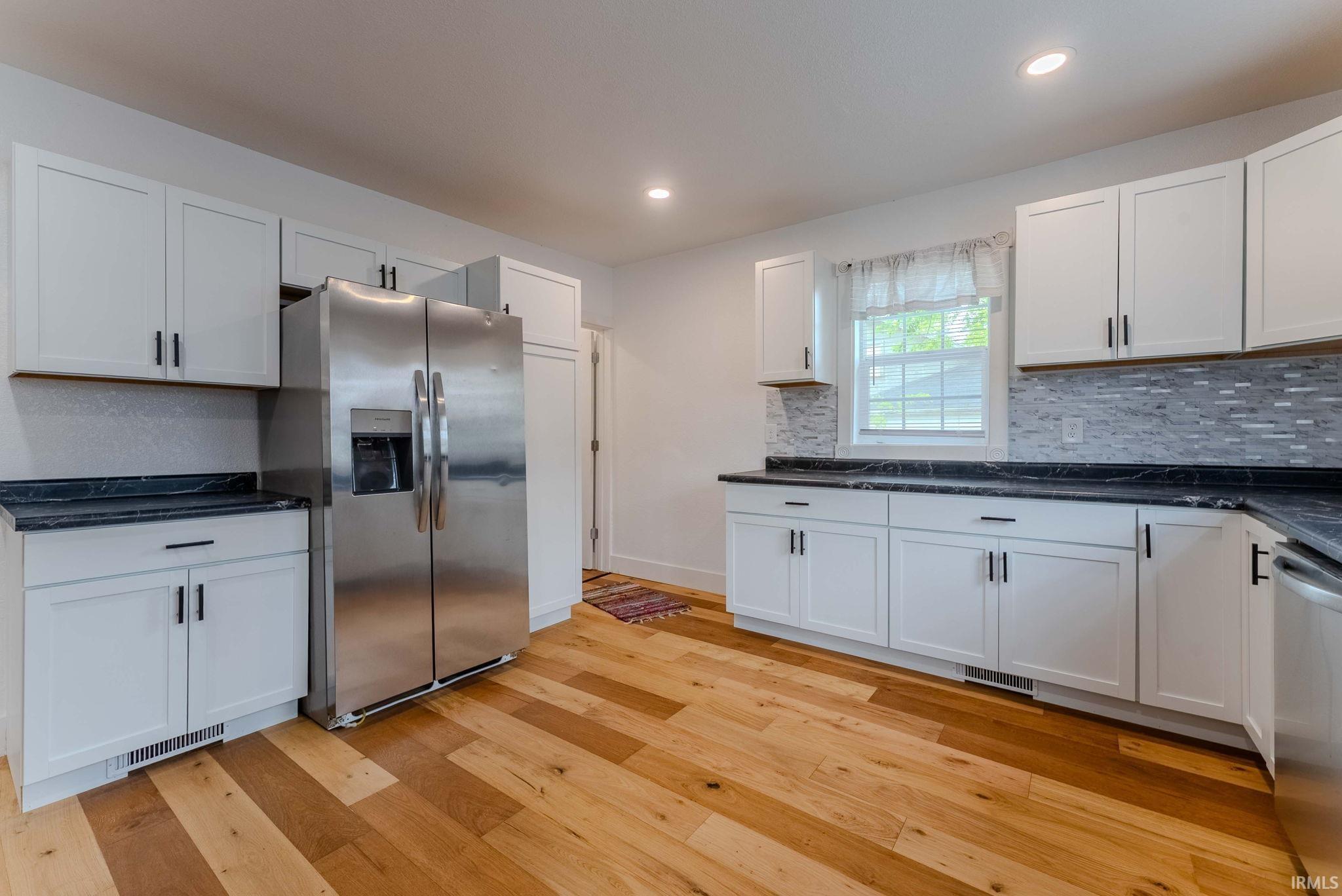 Photo 14 of 425 N Huntington Street