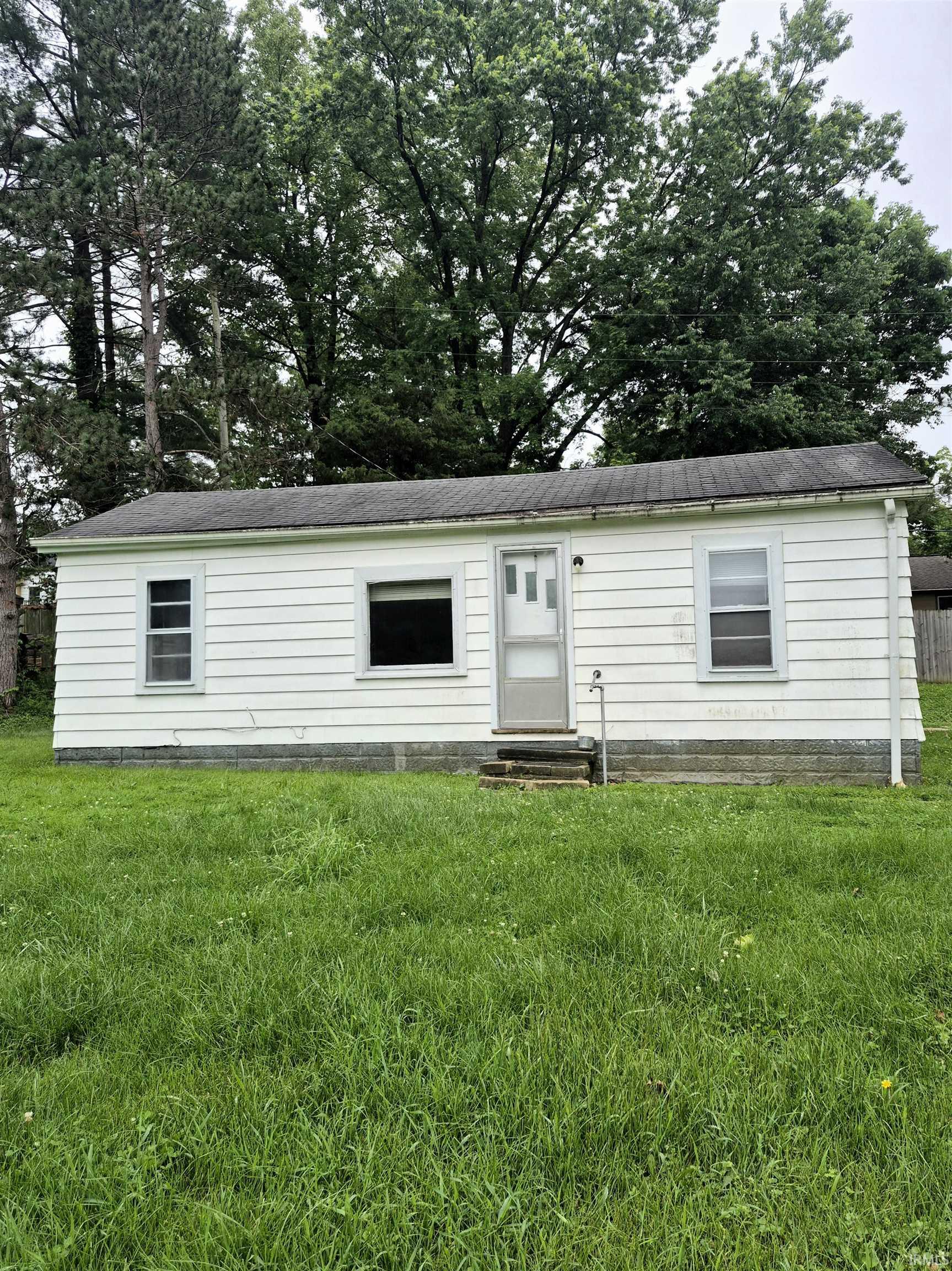 2nd image of 1513 1/2 S Huntington Dr, Bloomington, IN 47401 | MLS# 202617853