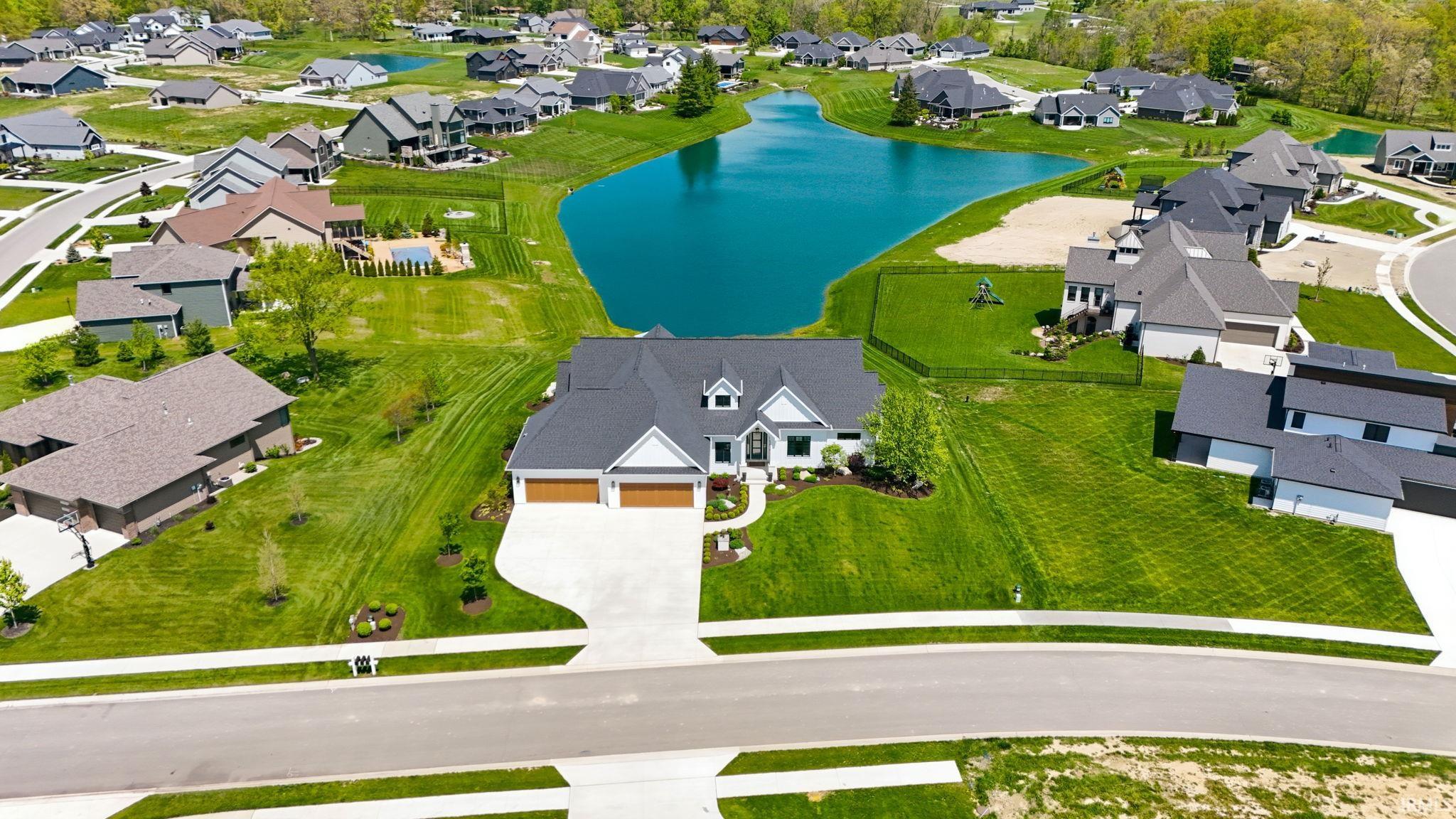 Photo 4 of 10479 Beaugreen Cove