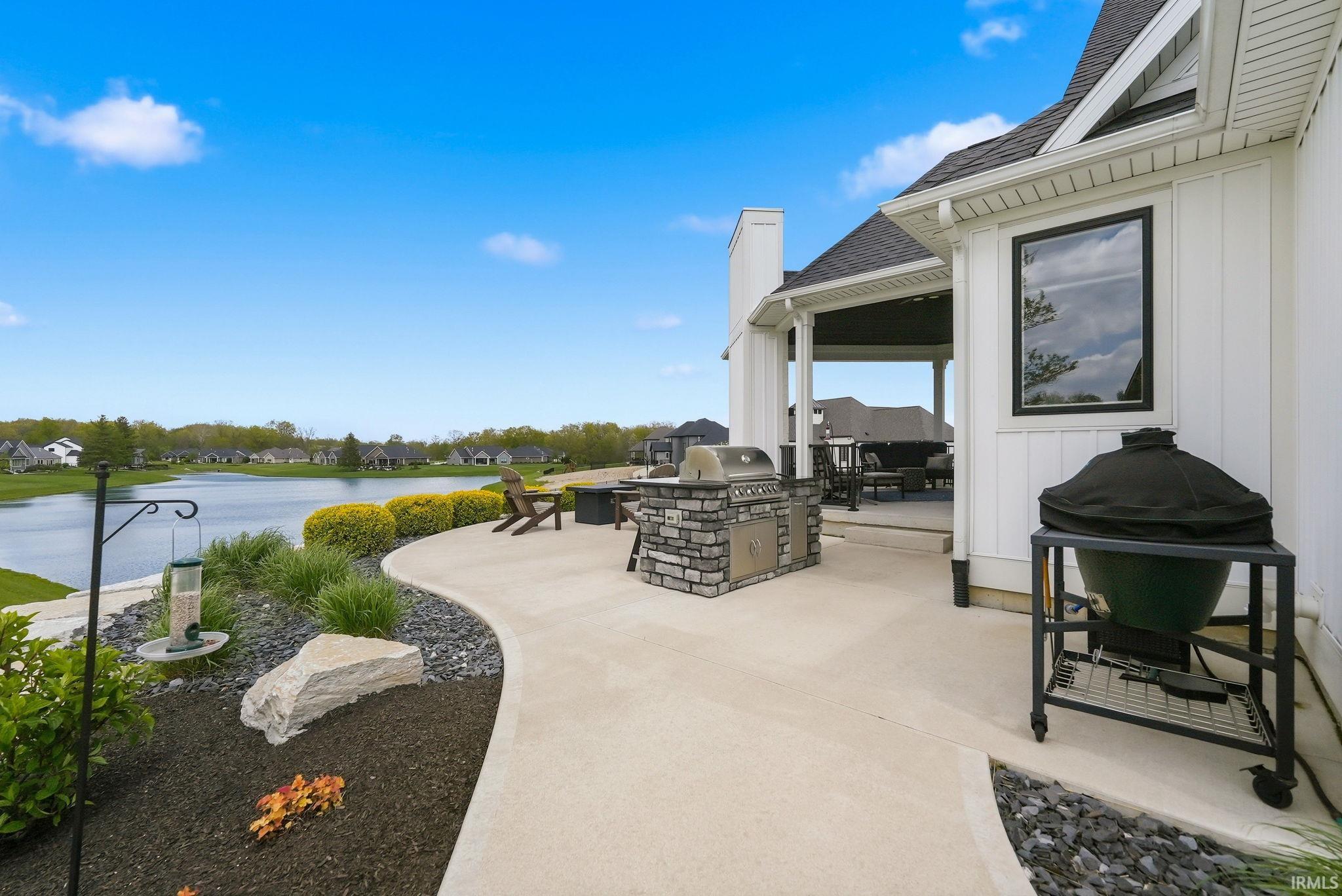 Photo 8 of 10479 Beaugreen Cove