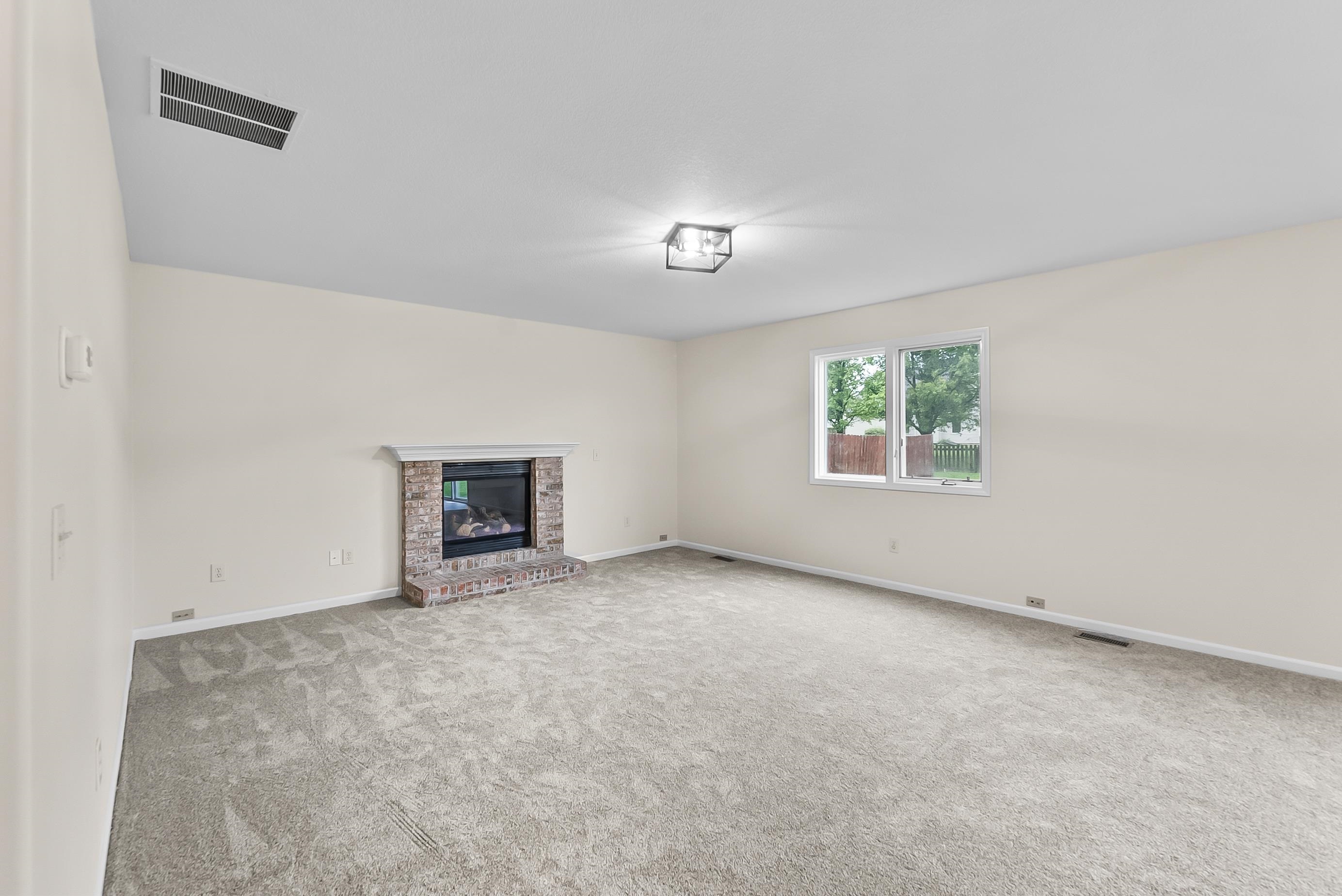 Photo 4 of 14933 Knobcone Court