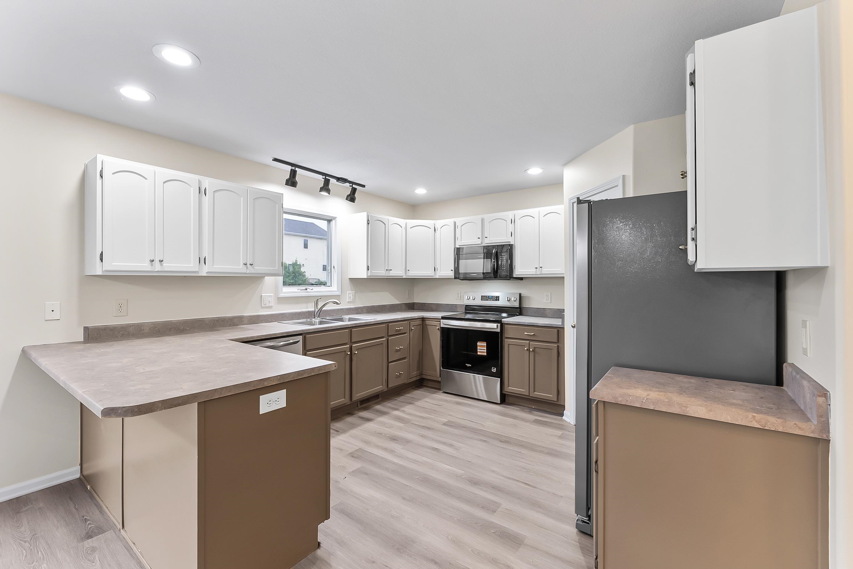 Photo 9 of 14933 Knobcone Court