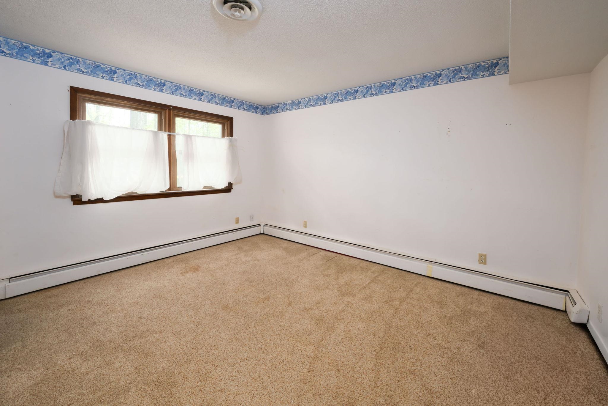 Photo 15 of 1287 E Greenbriar Drive