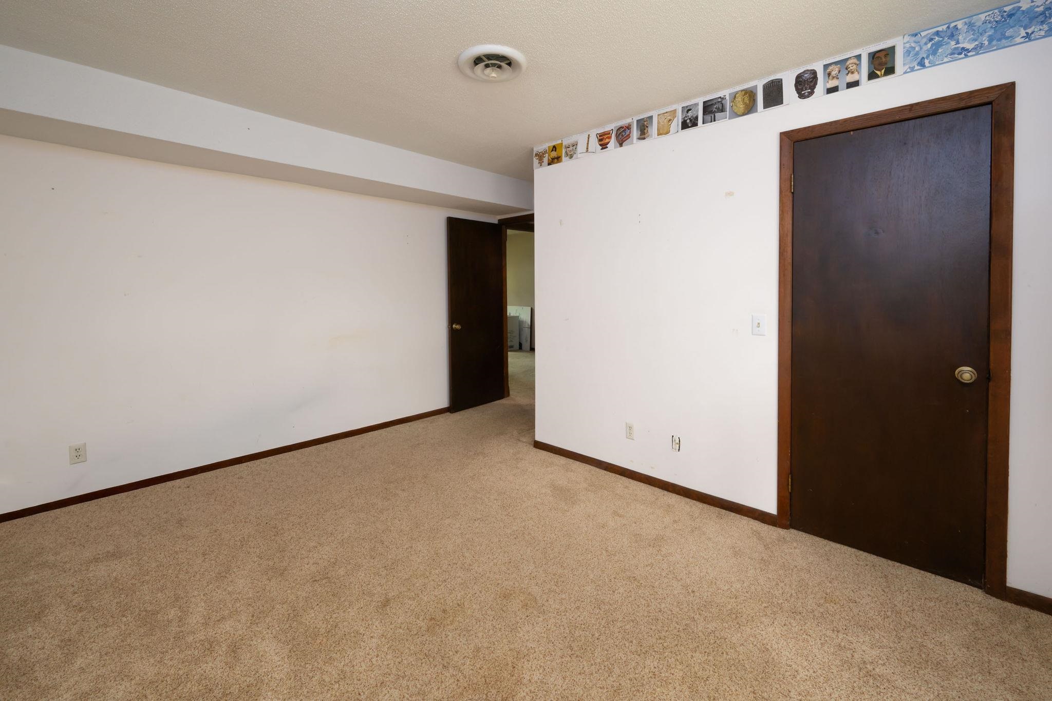 Photo 16 of 1287 E Greenbriar Drive