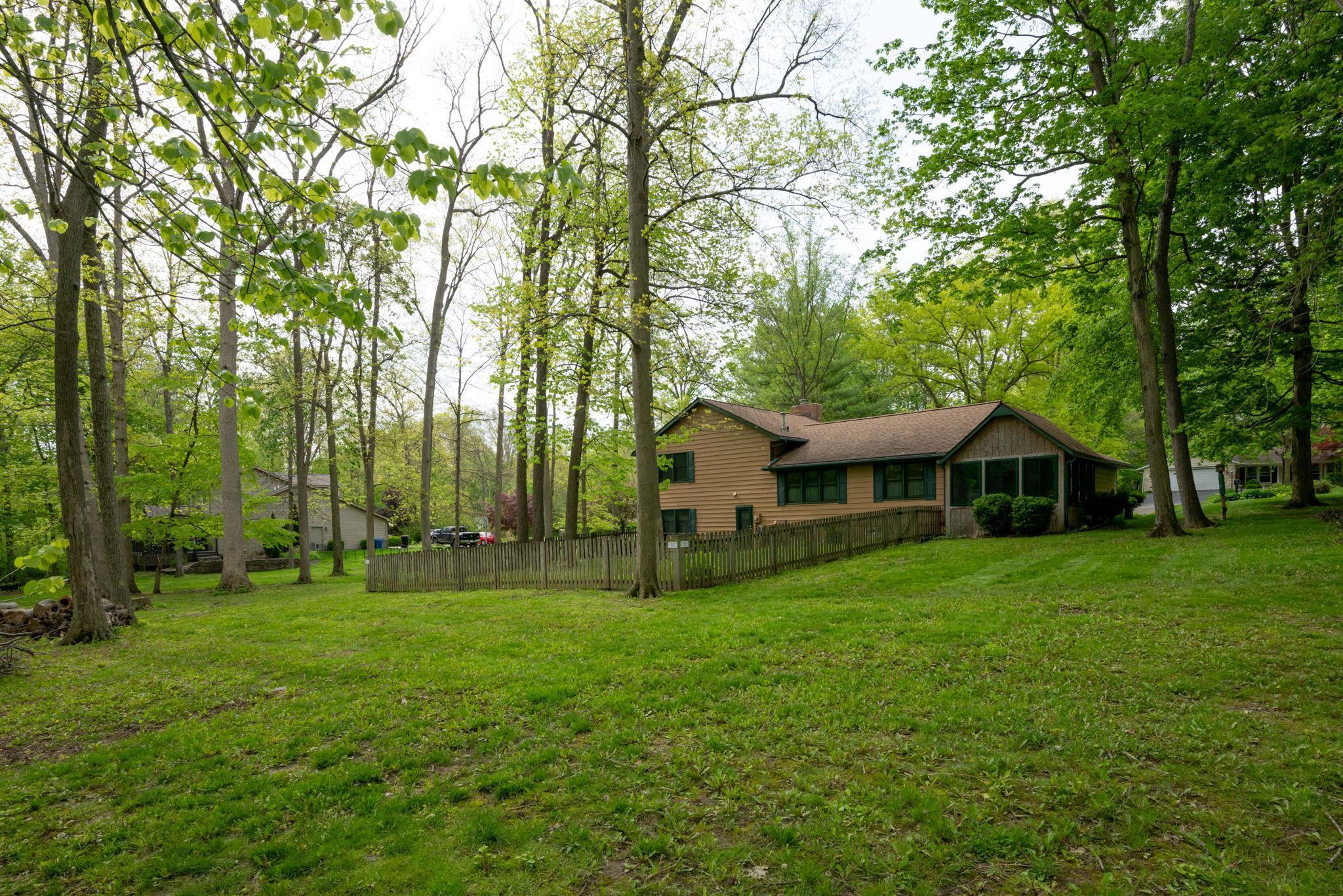 Photo 2 of 1287 E Greenbriar Drive