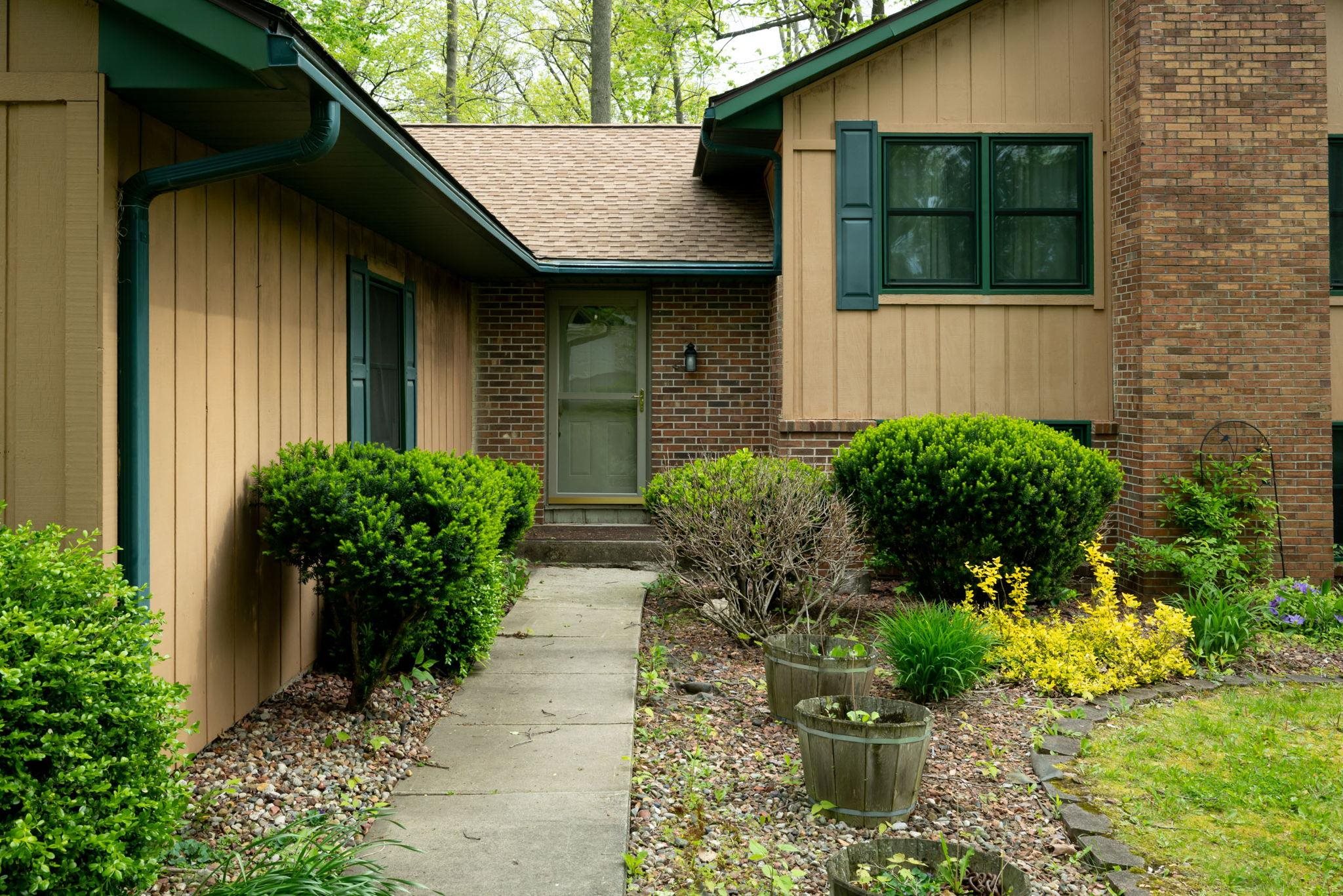 Photo 24 of 1287 E Greenbriar Drive