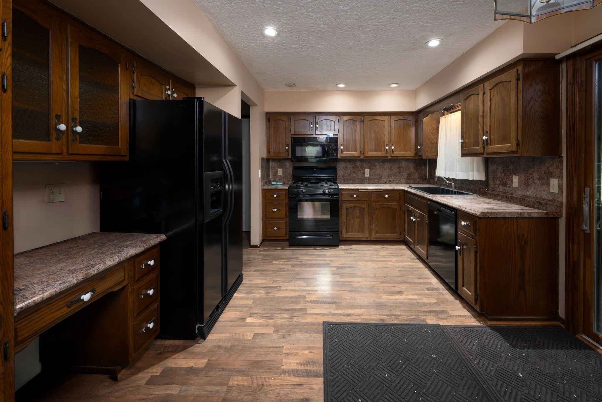 Photo 5 of 1287 E Greenbriar Drive
