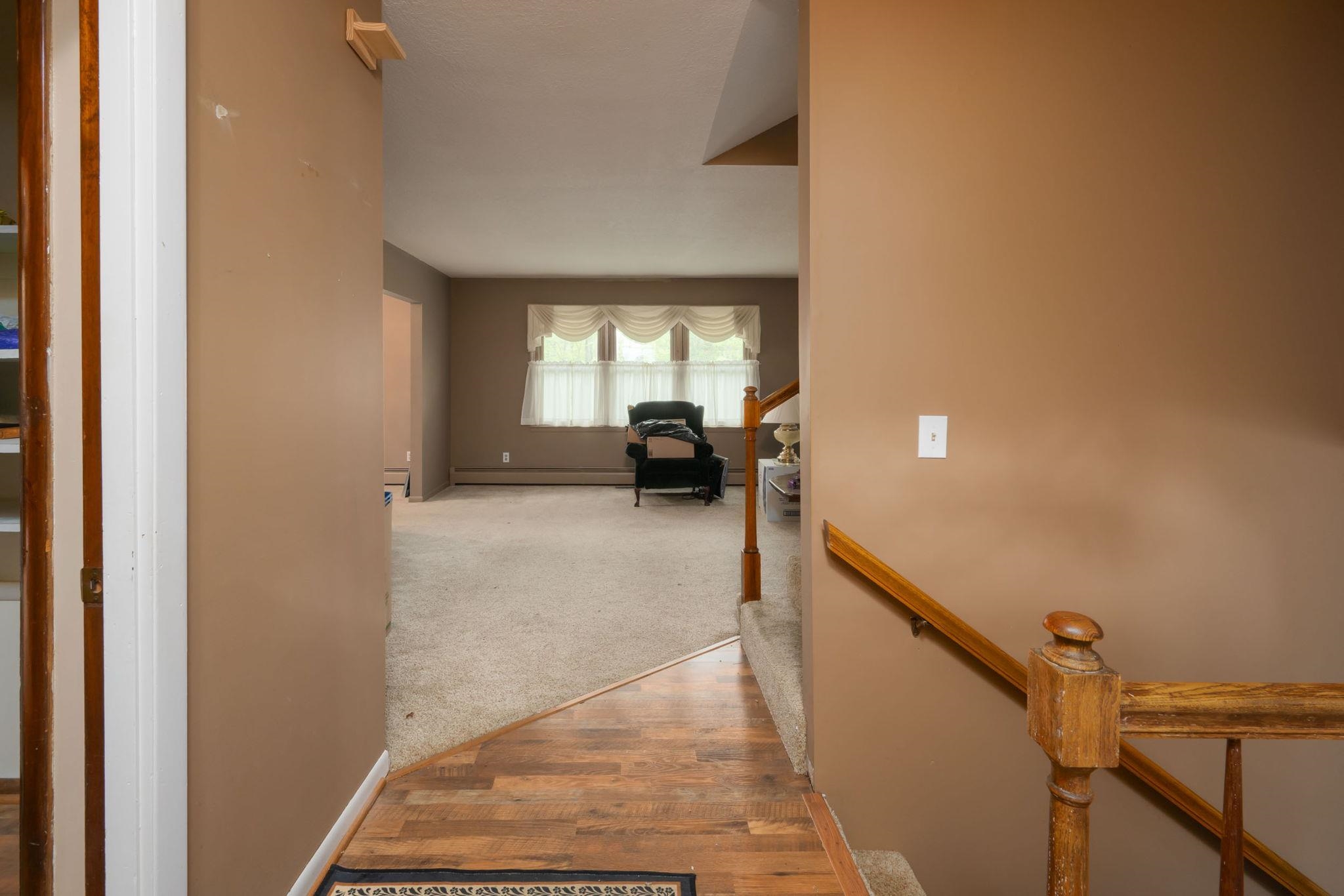 Photo 7 of 1287 E Greenbriar Drive