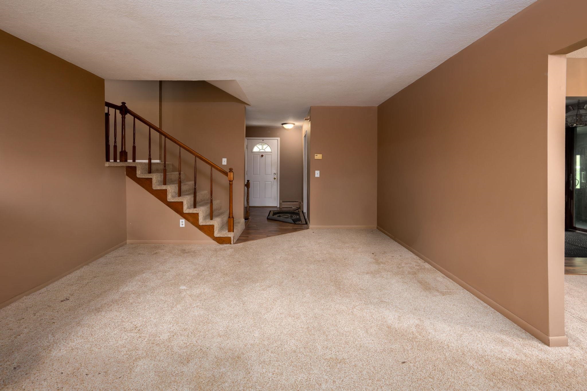 Photo 8 of 1287 E Greenbriar Drive
