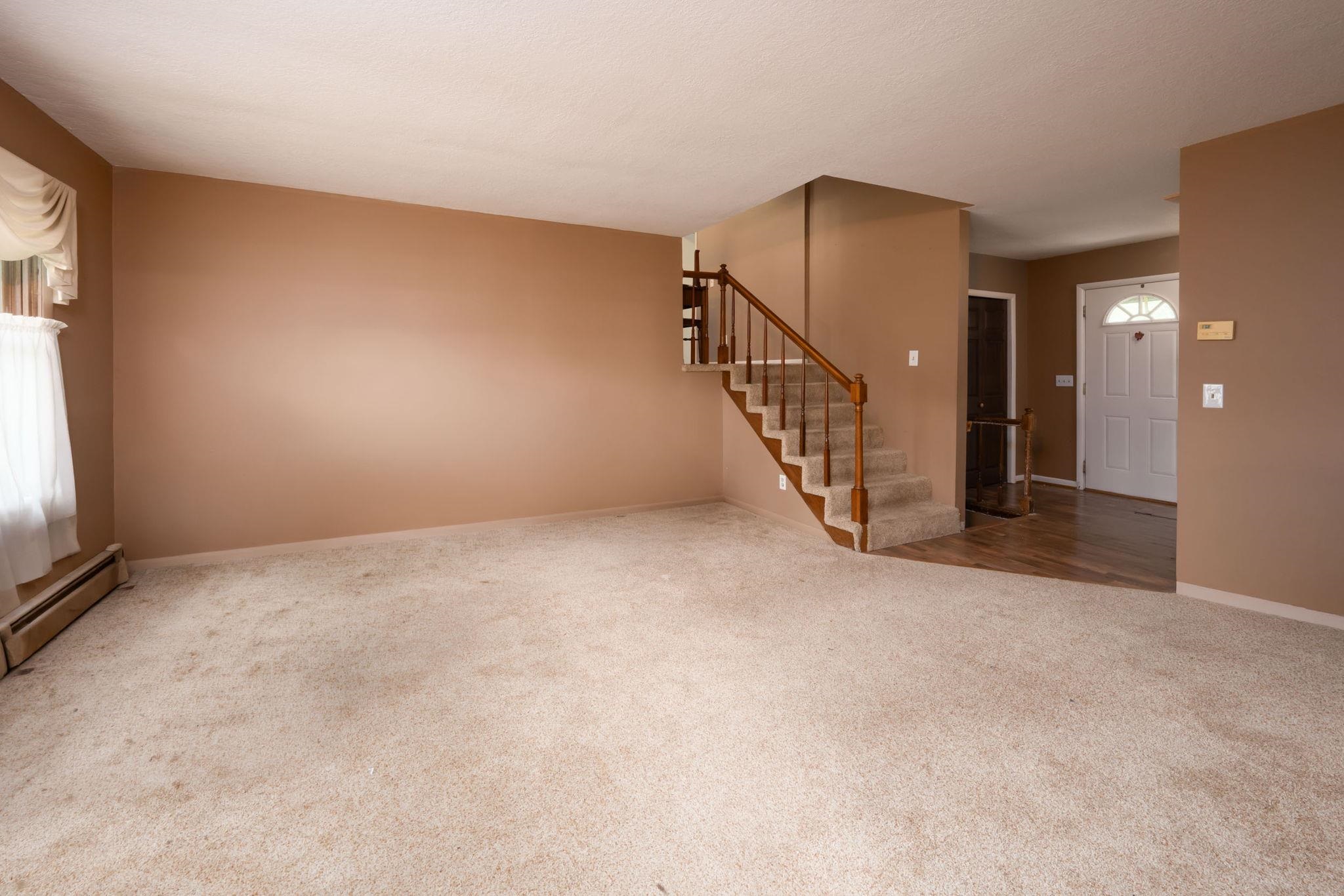Photo 9 of 1287 E Greenbriar Drive