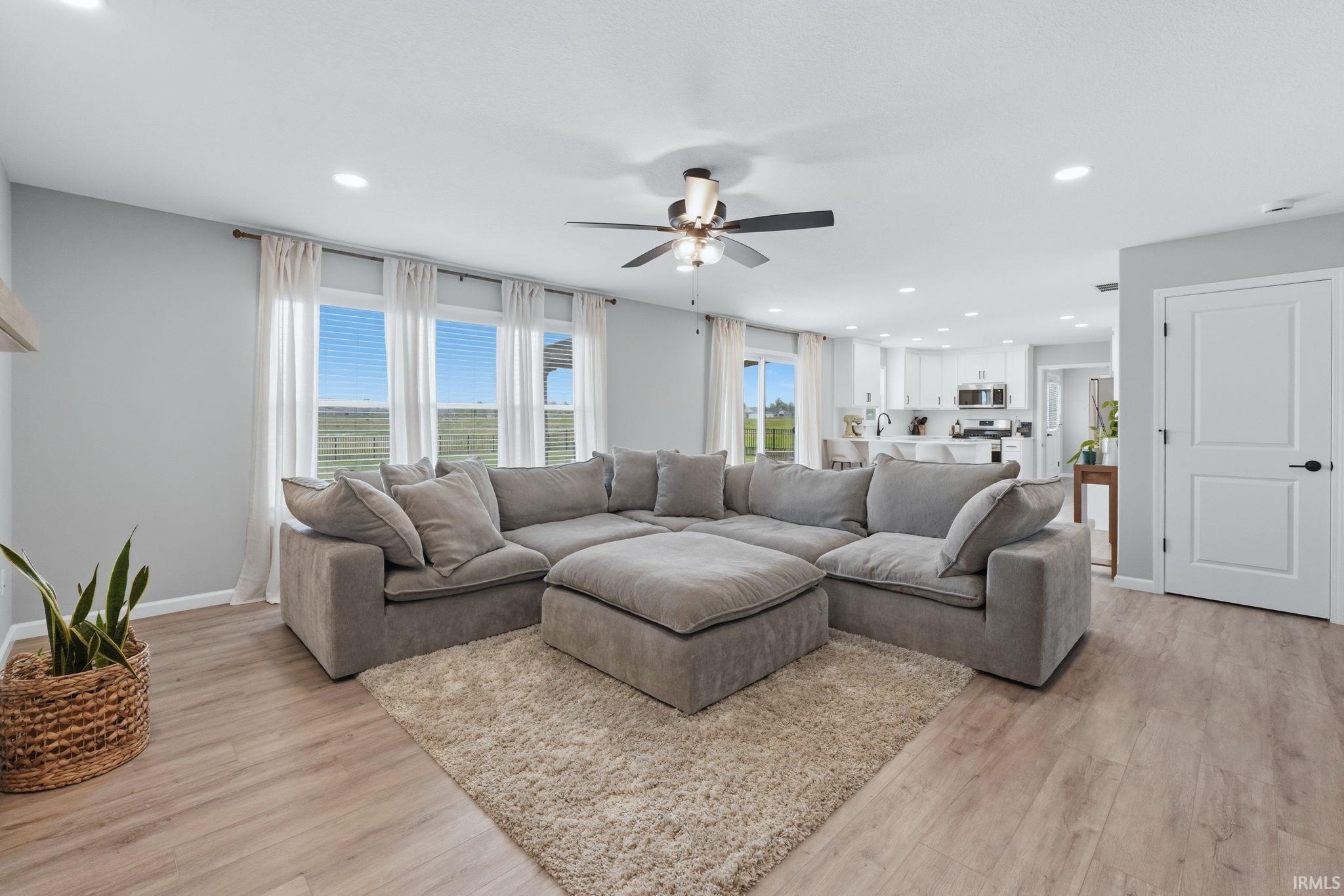Photo 4 of 1432 Tamalpais Drive