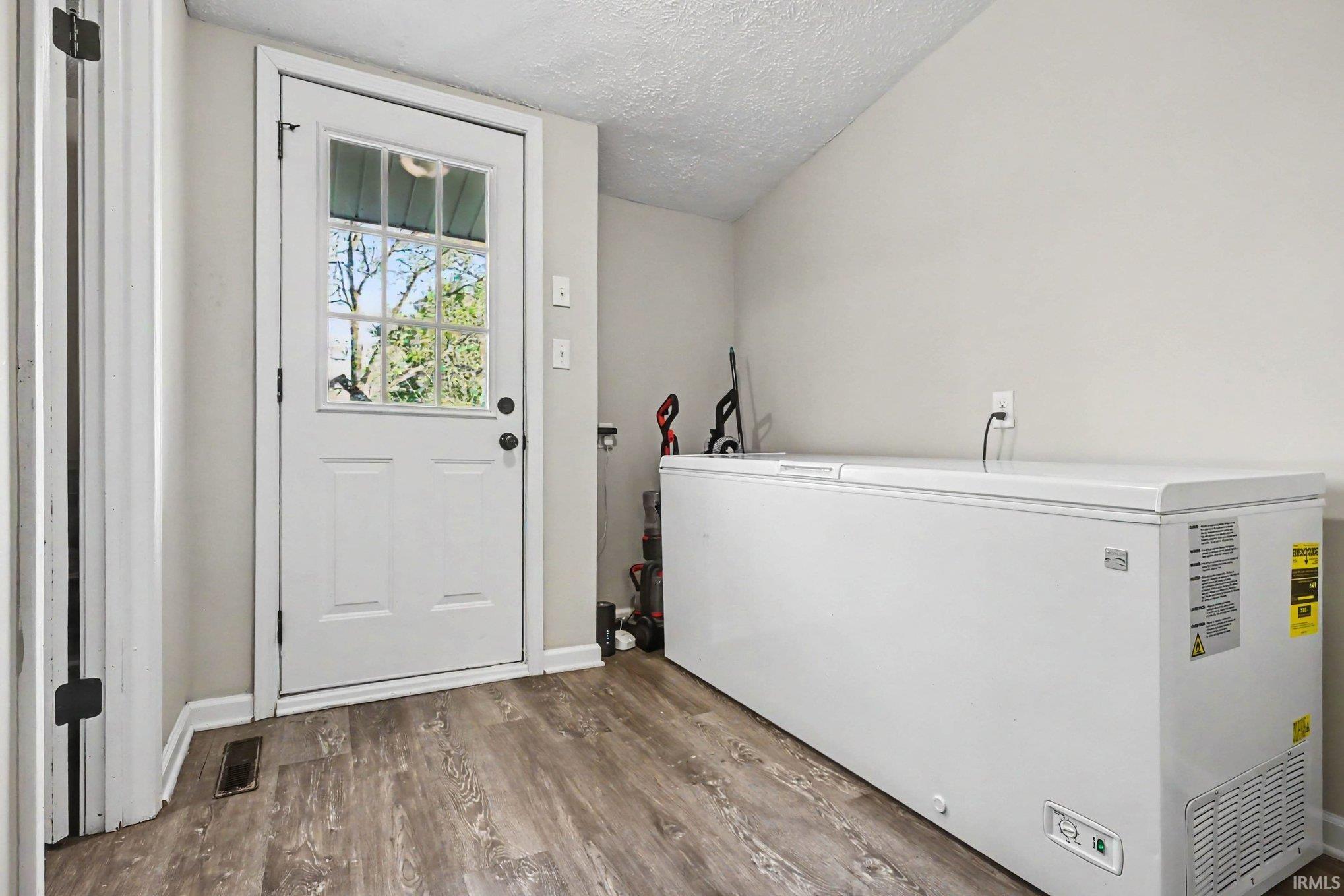 Photo 12 of 205 E Smith Street