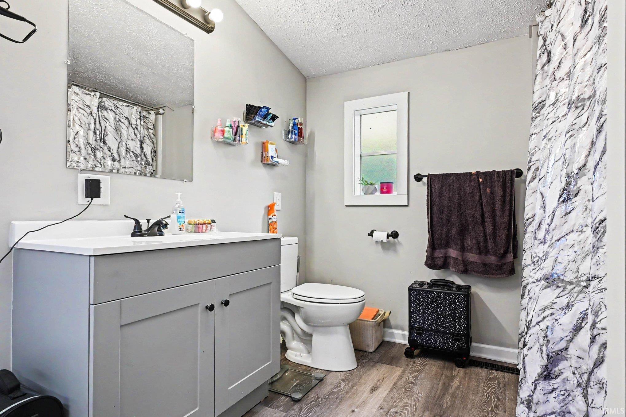 Photo 7 of 205 E Smith Street