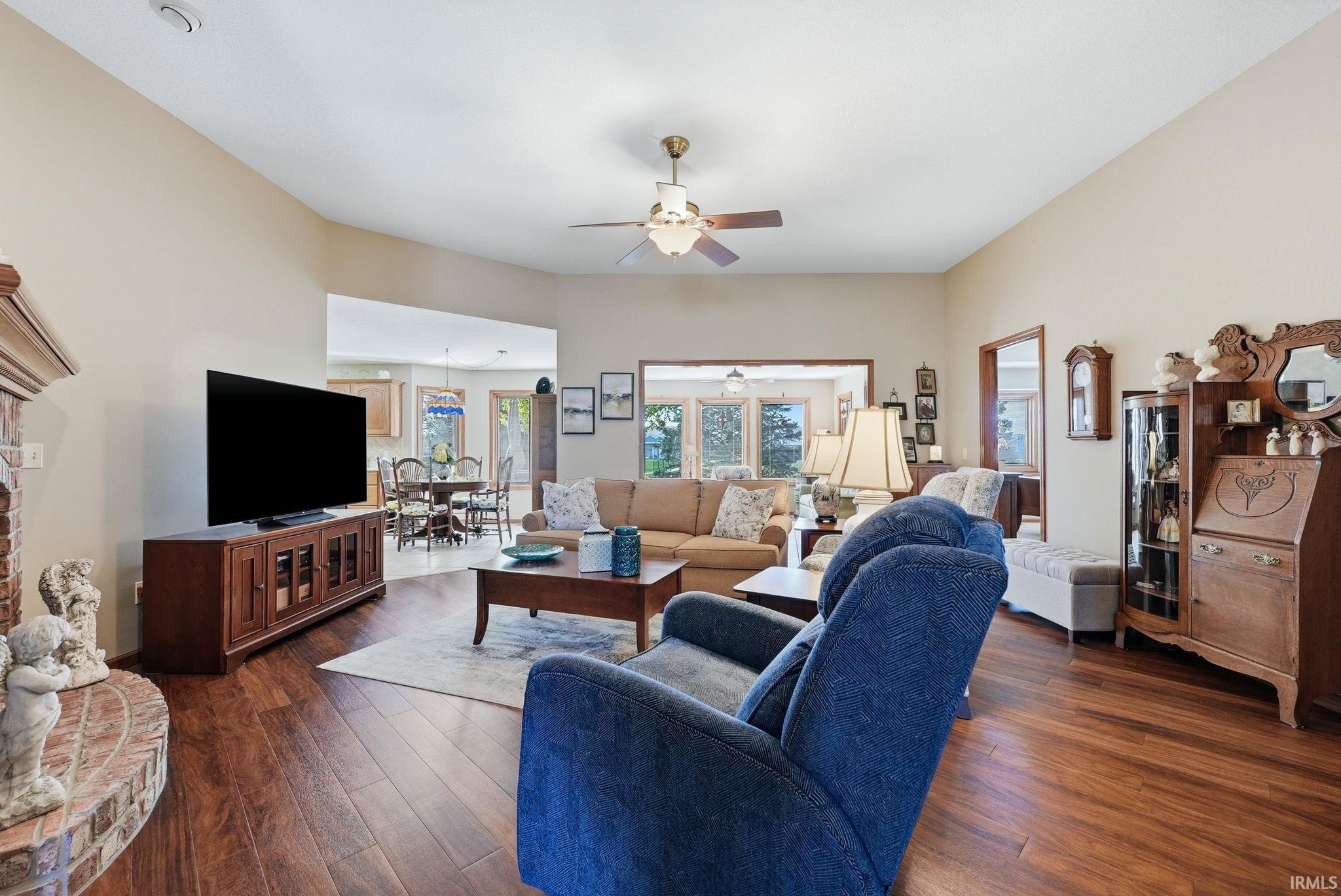 Photo 5 of 1503 Classic Lake Cove