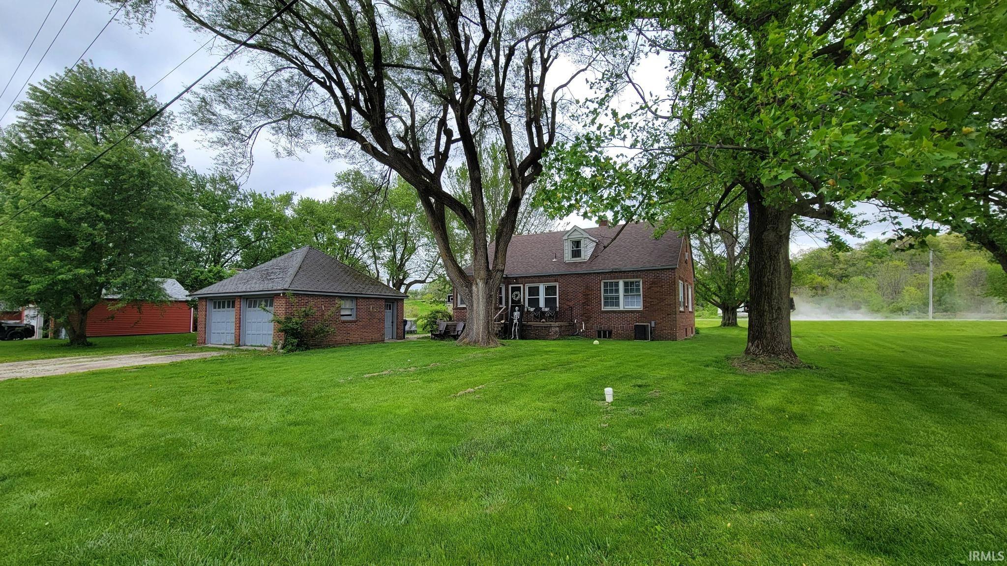 Photo 2 of 420 W 459 N