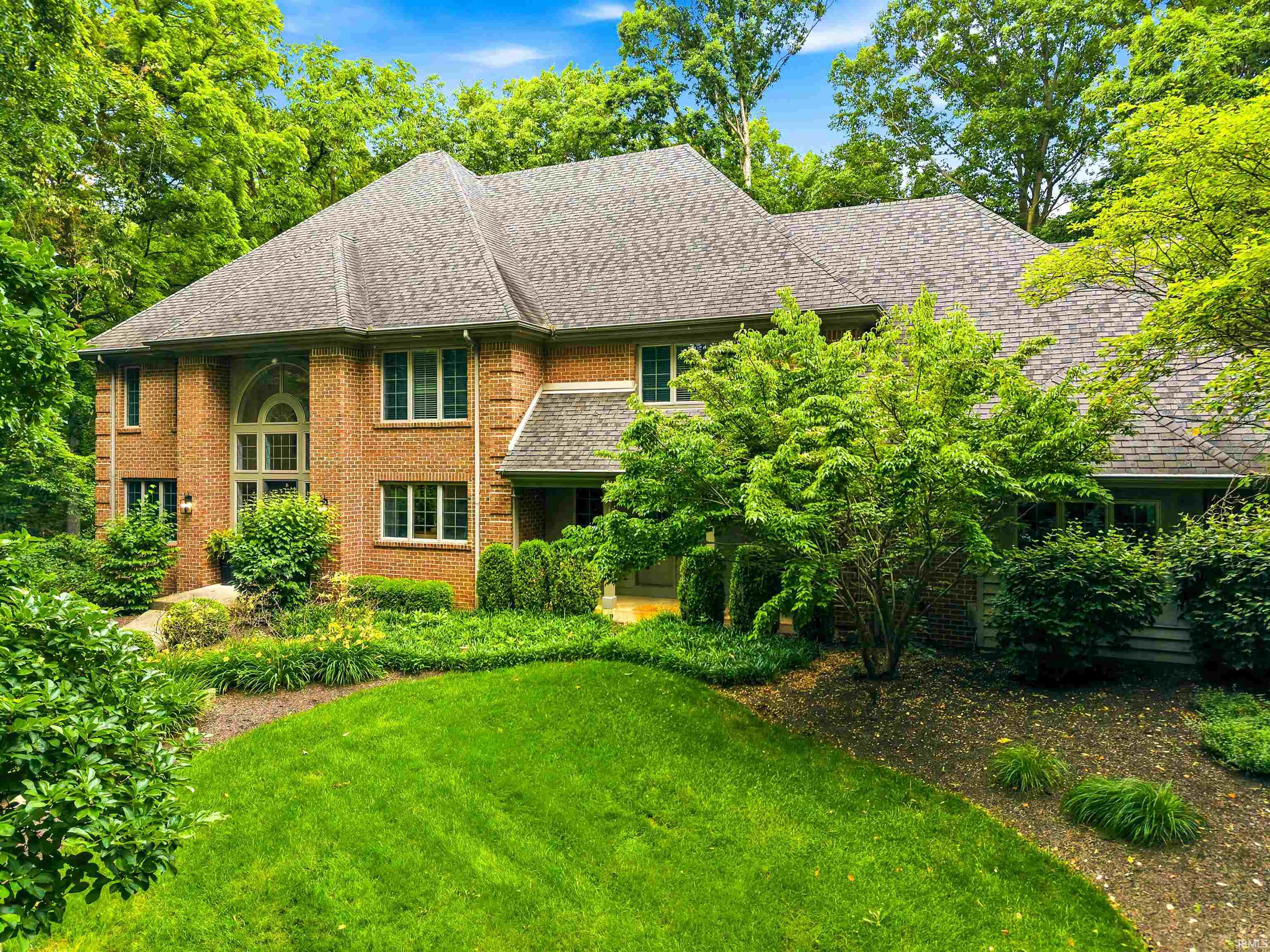 Photo 1 of 7811 Glacier Creek 92 Drive