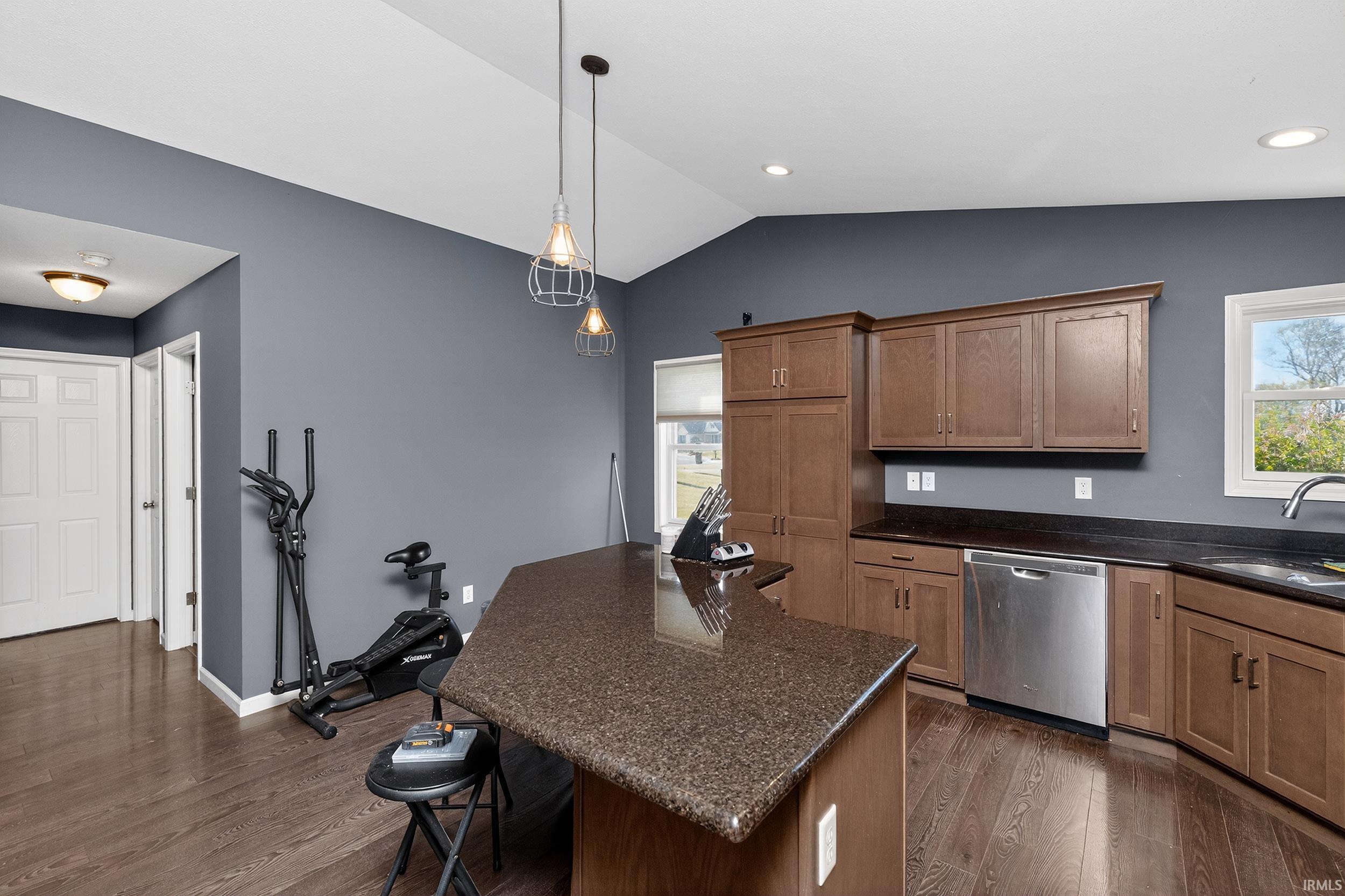 Photo 10 of 53560 Baltimore Oriole Drive