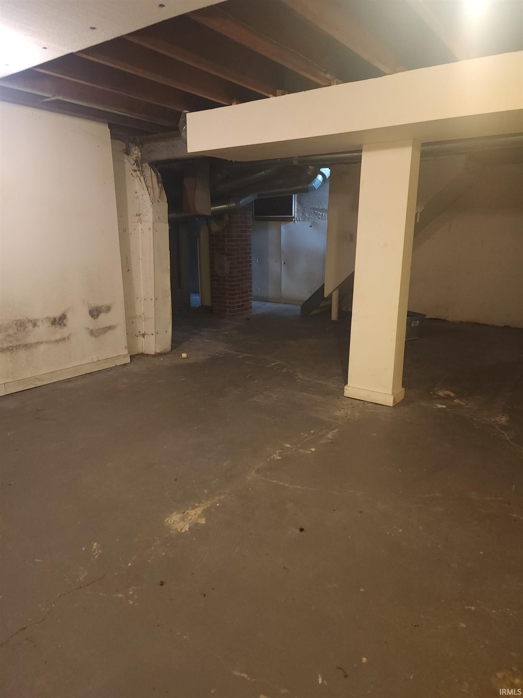Photo 5 of 116 Burns Boulevard