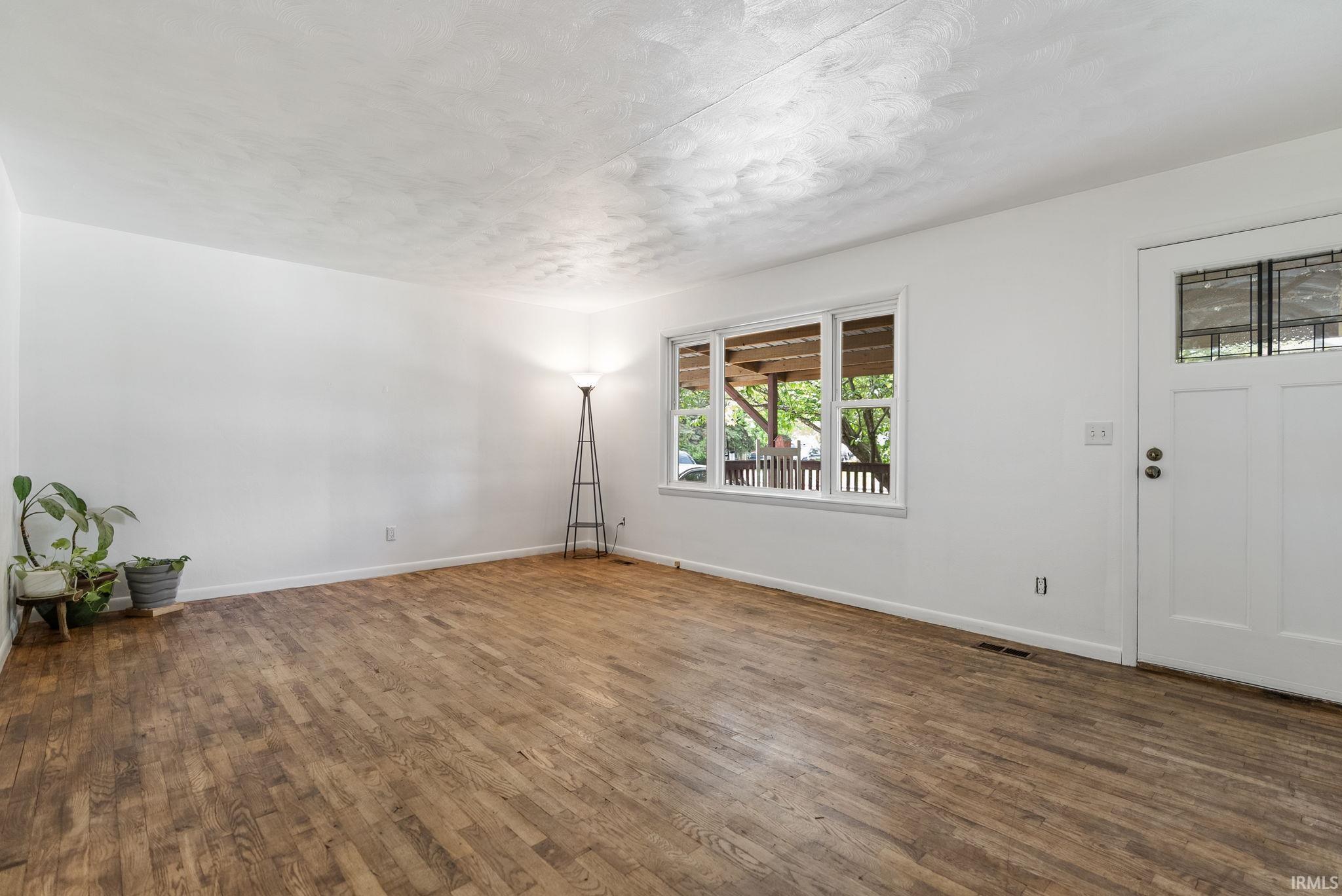 Photo 4 of 6717 Beaty Avenue
