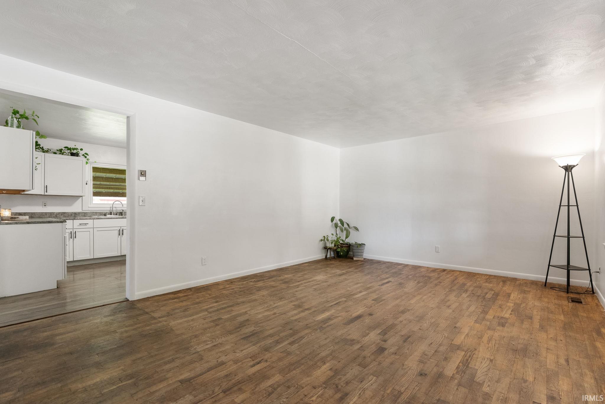 Photo 7 of 6717 Beaty Avenue