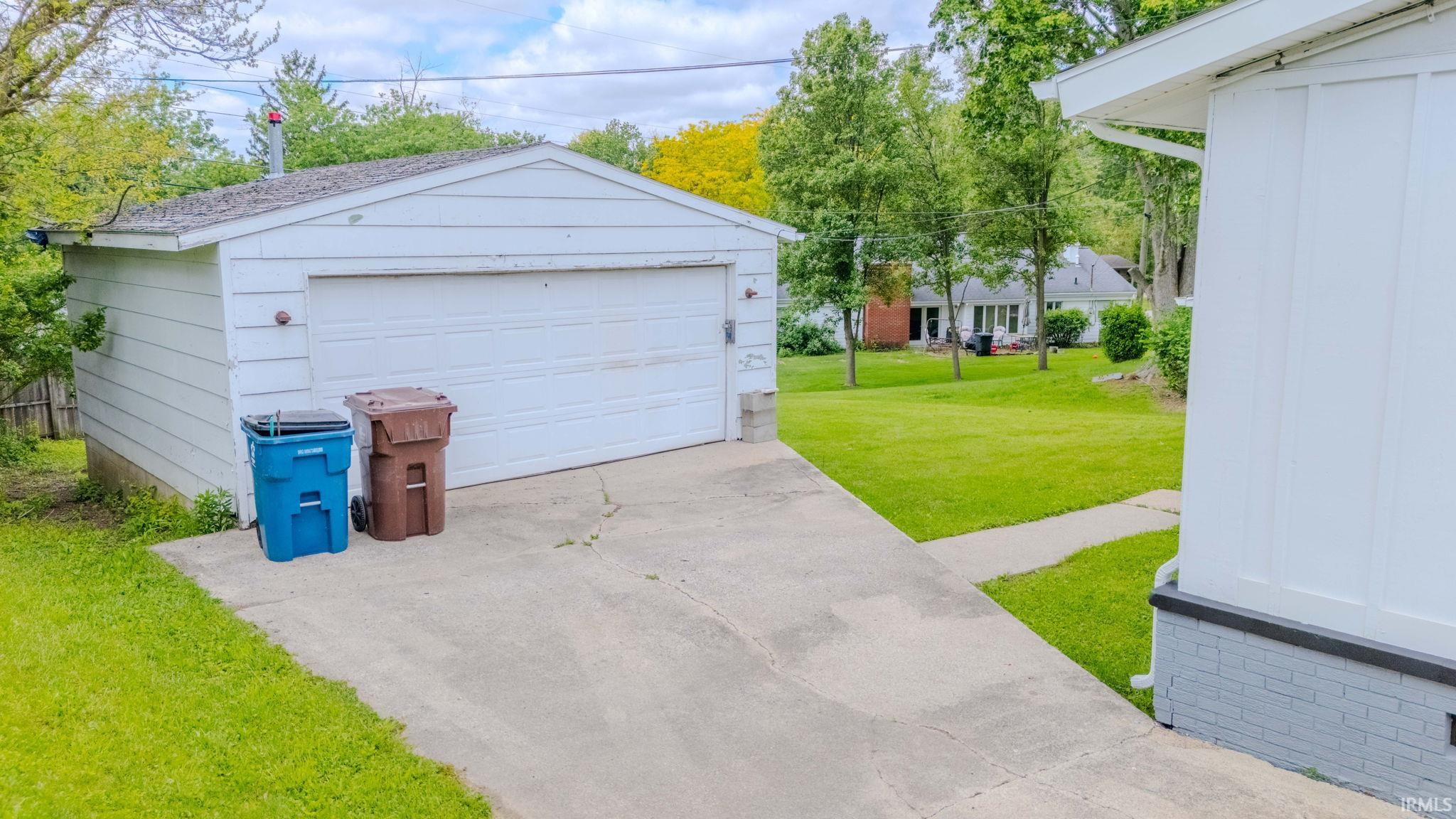 Photo 4 of 642 Fairway Drive