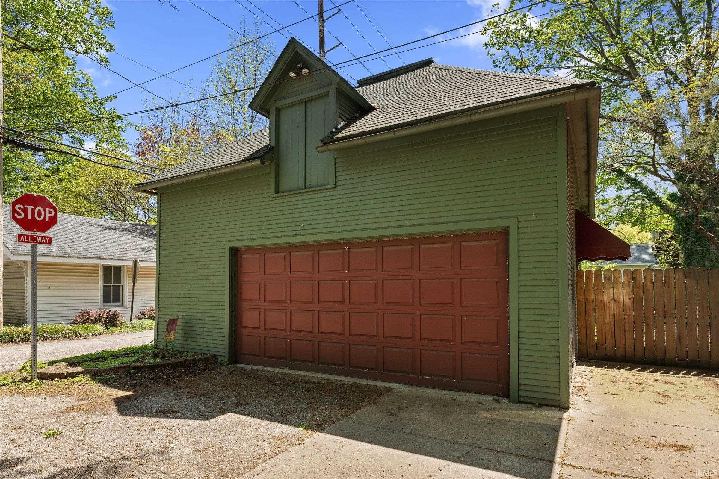 Photo 29 of 414 S 6th Street