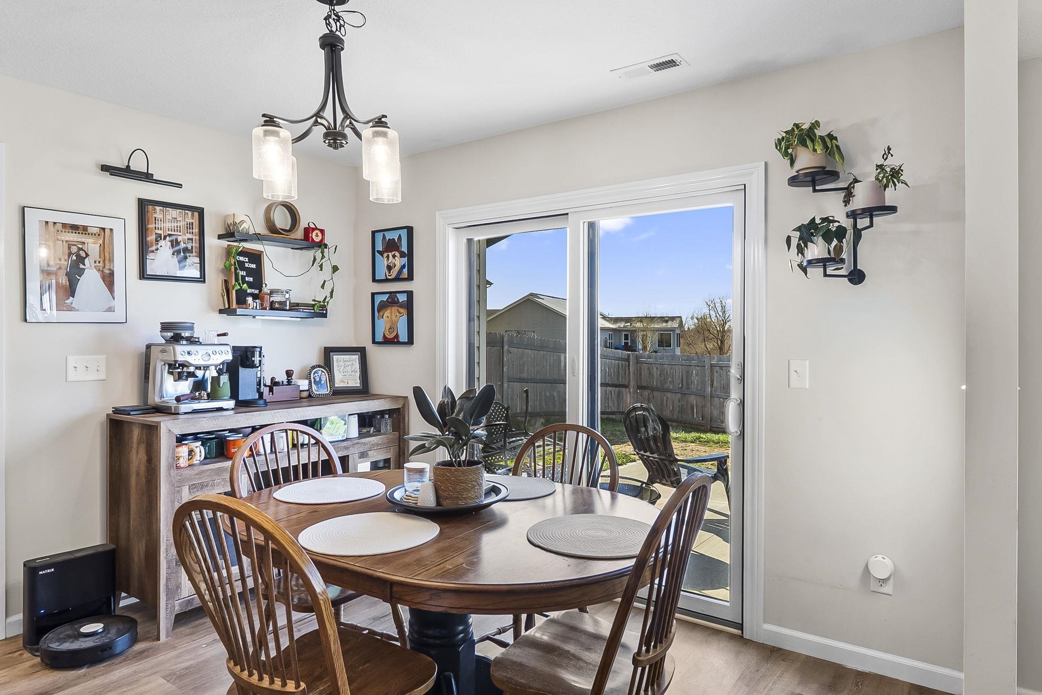 Photo 11 of 203 W Longfellow Boulevard
