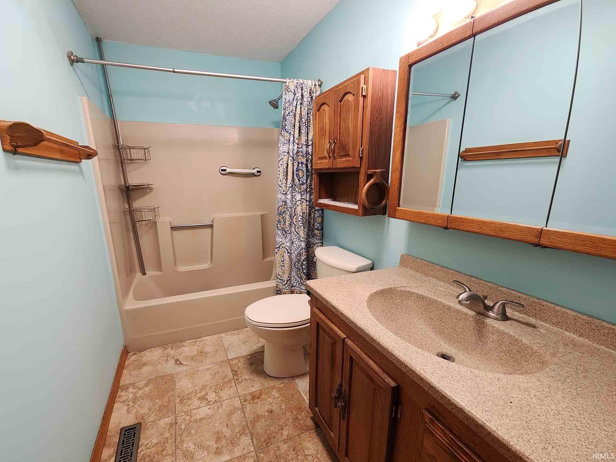 Main level bathroom.