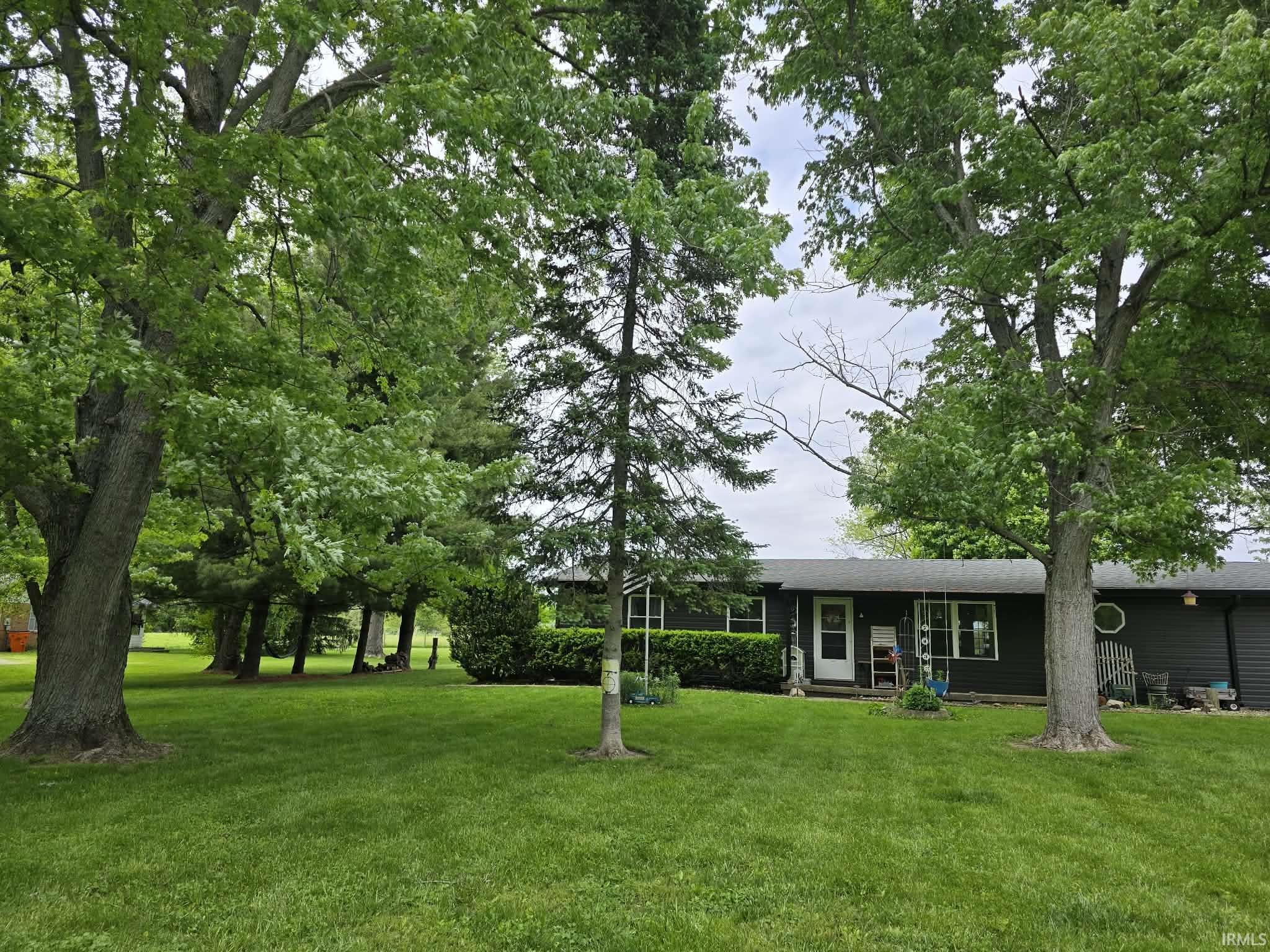 Homes for sale in Bringhurst, IN | 7433 E 325 Rd, Bringhurst, IN 46913 | MLS# 202618912