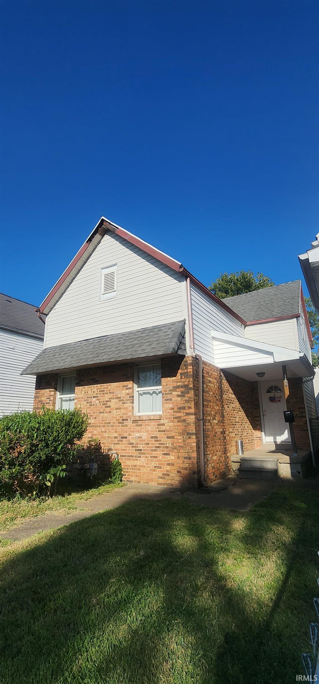 Homes for sale in Evansville, IN | 1027 N 4th Ave, Evansville, IN 47710 | MLS# 202618945