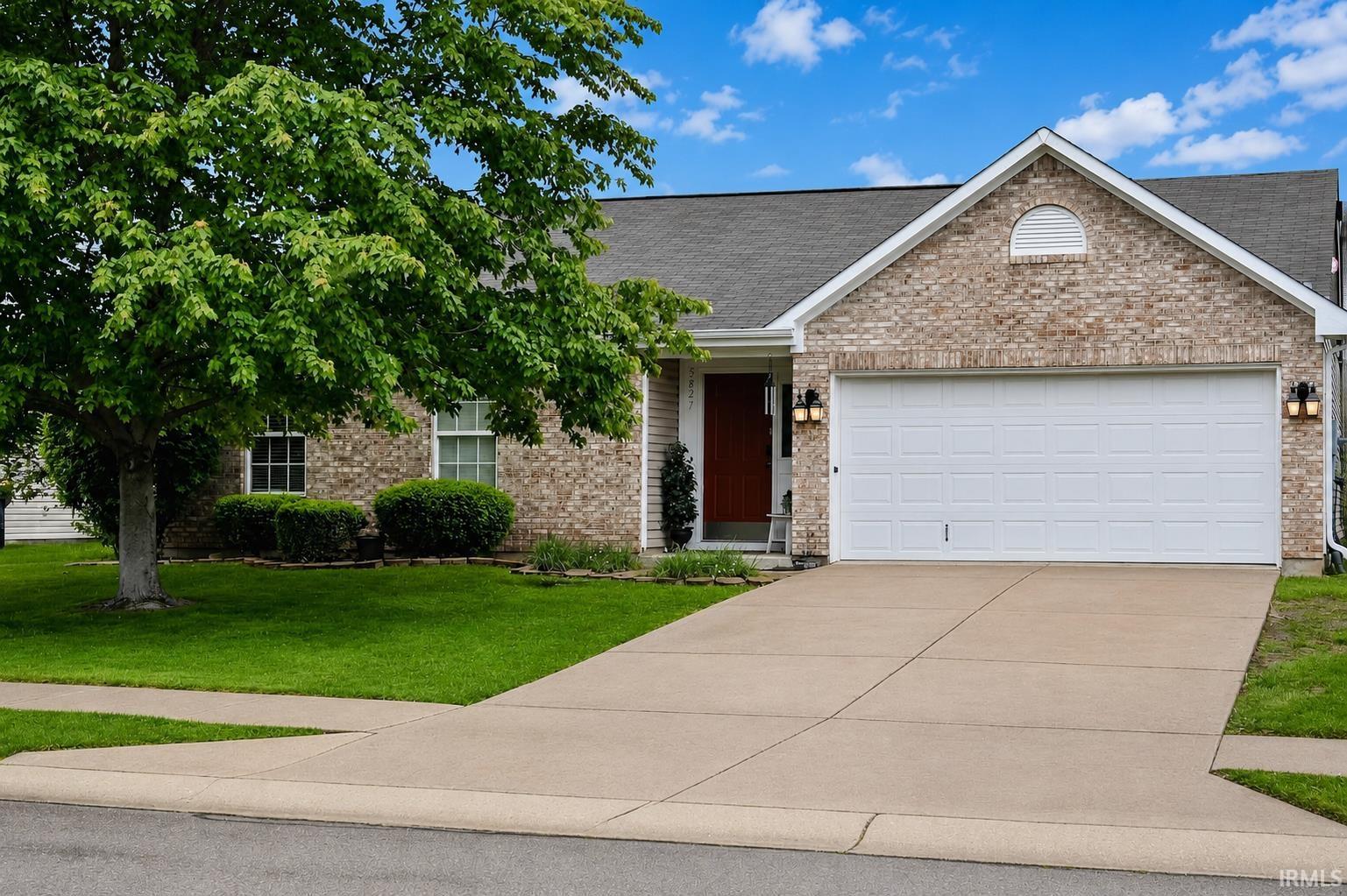 Homes for sale in Anderson, IN | 5827 Granite Dr, Anderson, IN 46013 | MLS# 202618949
