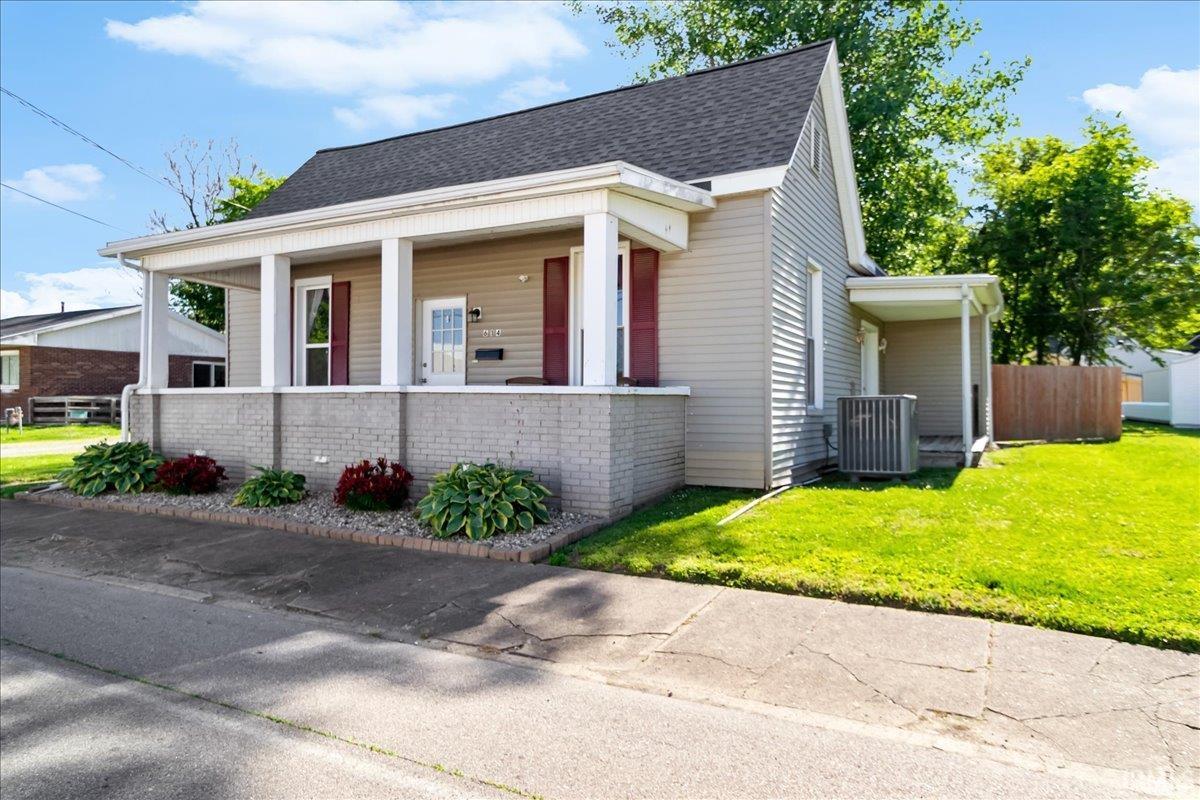 Homes for sale in Boonville, IN | 614 S 3rd St, Boonville, IN 47601 | MLS# 202618957