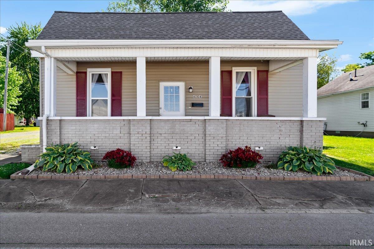 Homes for sale in Boonville, IN | 614 S 3rd St, Boonville, IN 47601 | MLS# 202618957