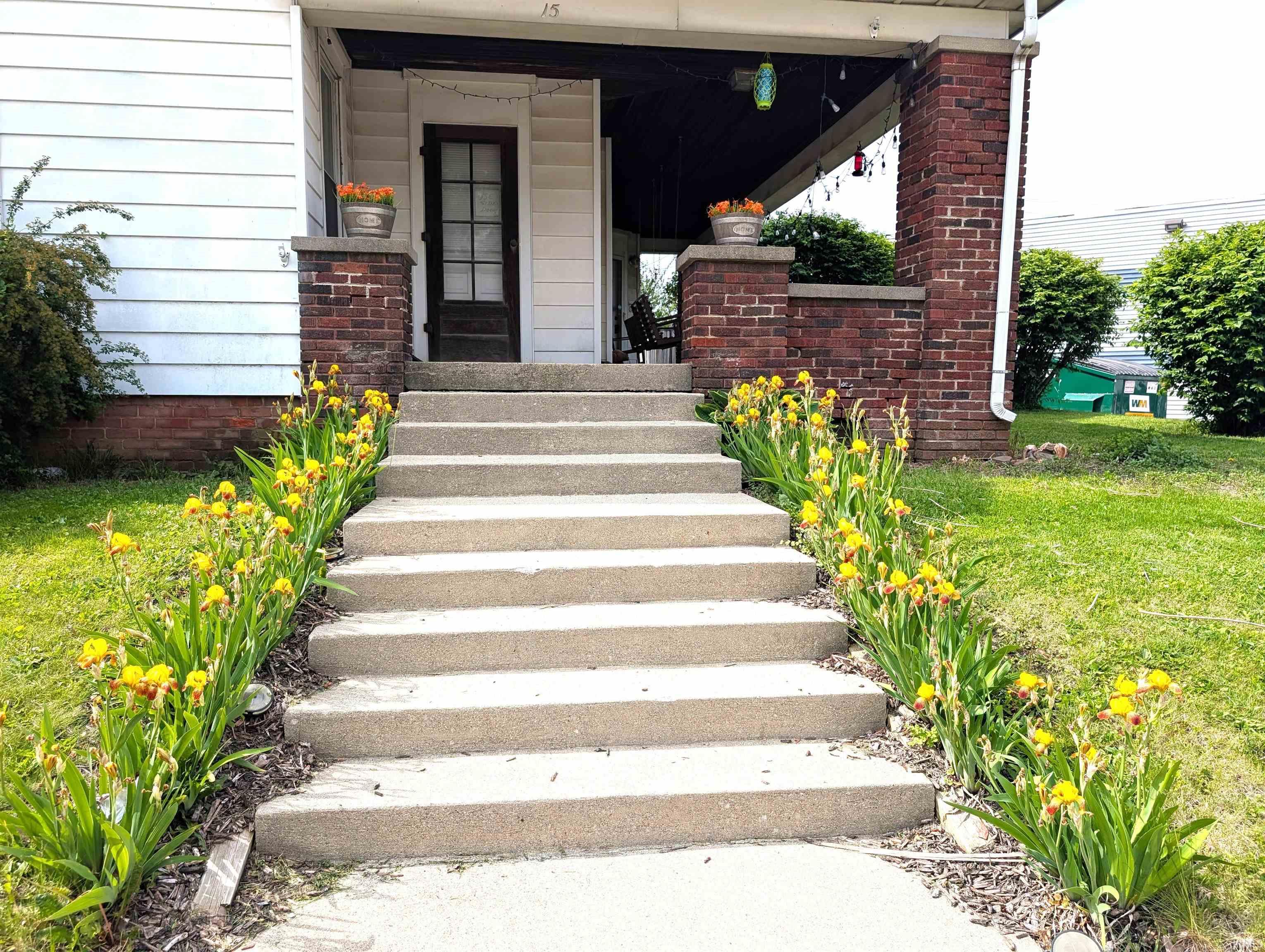 Homes for sale in Rossville, IN | 15 E Main St, Rossville, IN 46065 | MLS# 202618987