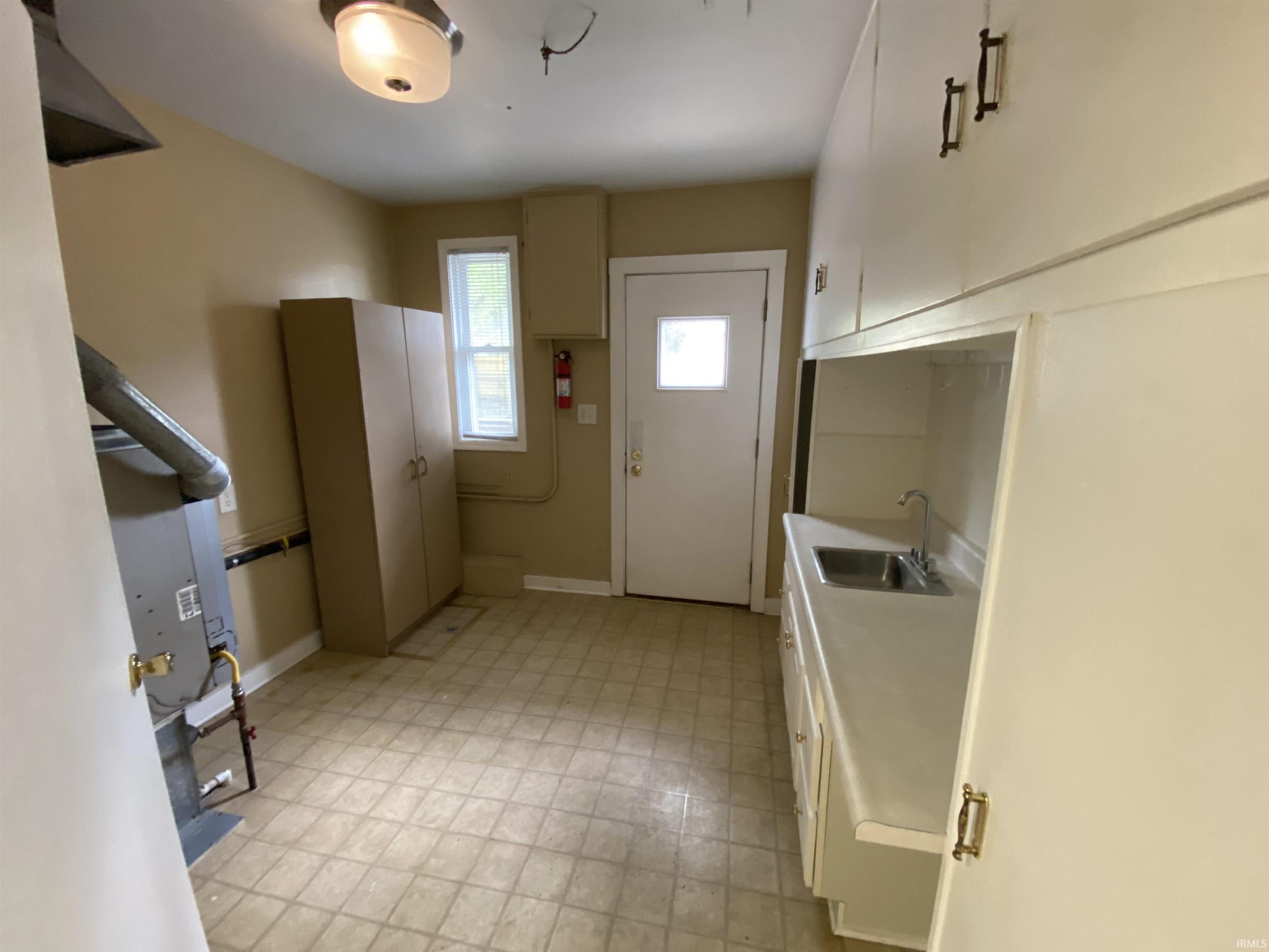 Photo 8 of 413 S Scott Street