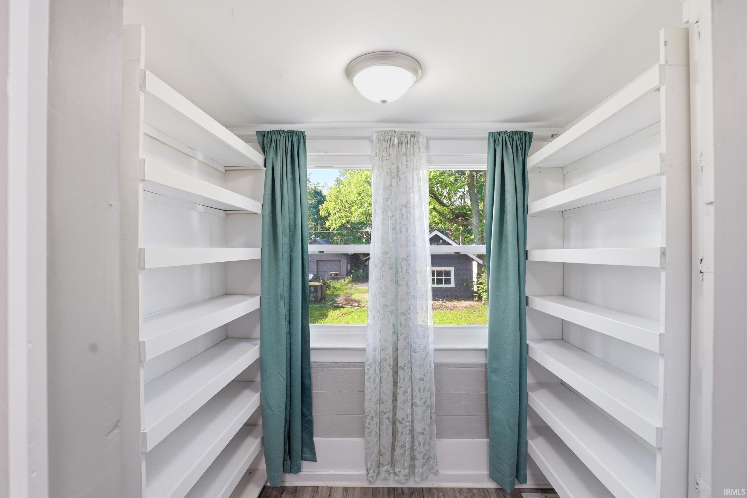 pantry / dinette area